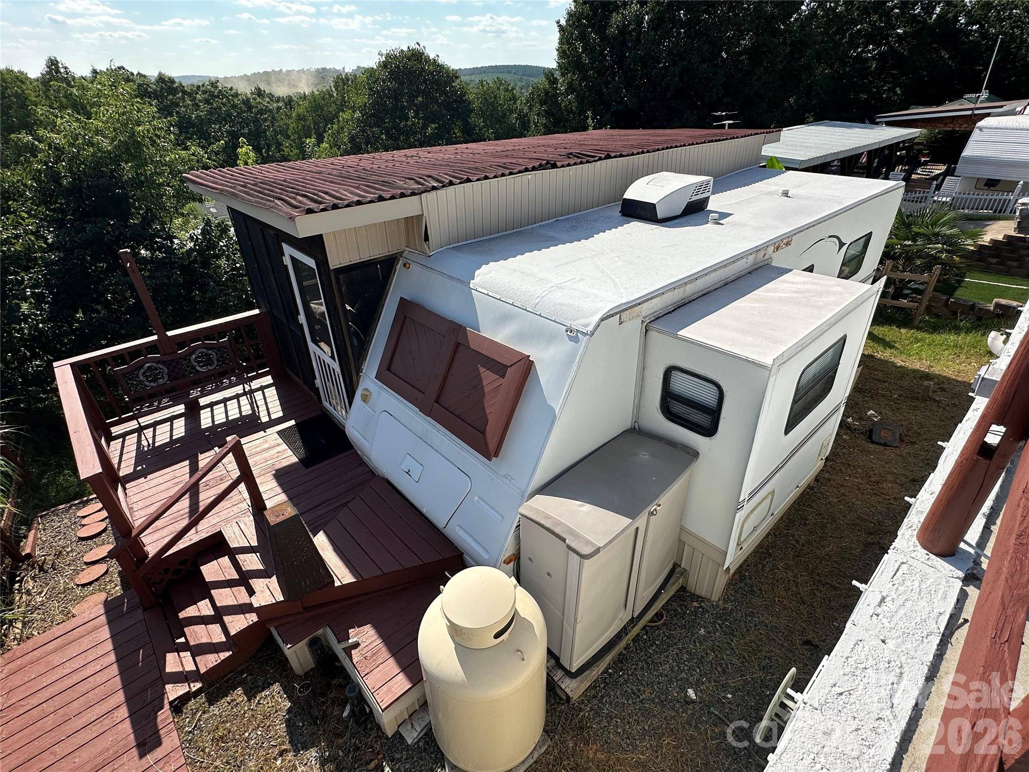 108 Robin LN, New London, NC 28127