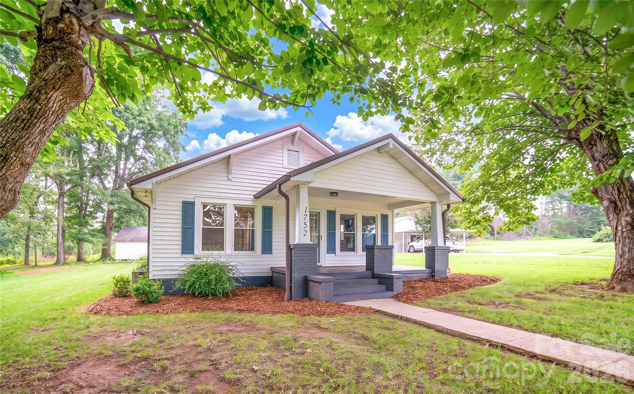 1752 Bethel RD, Morganton, NC 28655