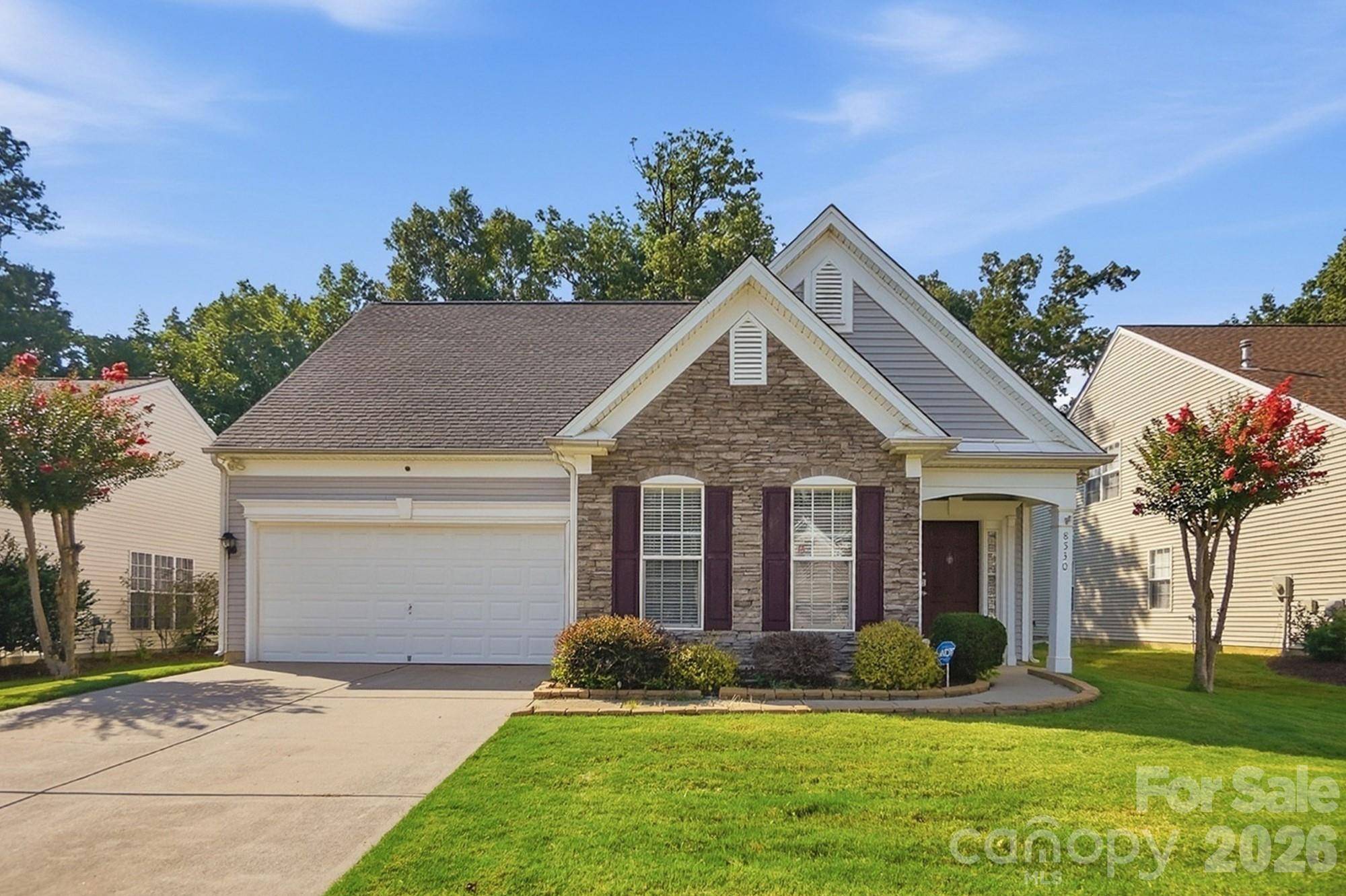 8530 Heron Glen DR, Charlotte, NC 28269
