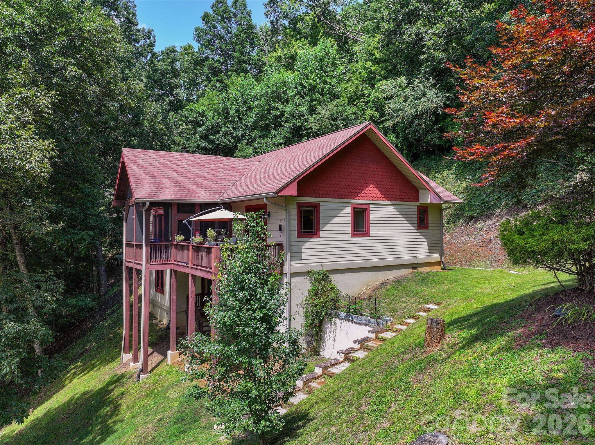 270 Par 3 RD, Whittier, NC 28789