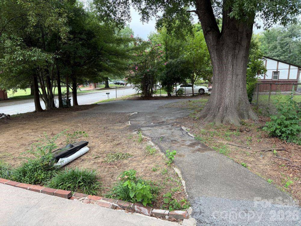 1008 JACKSON ST N, Salisbury, NC 28144