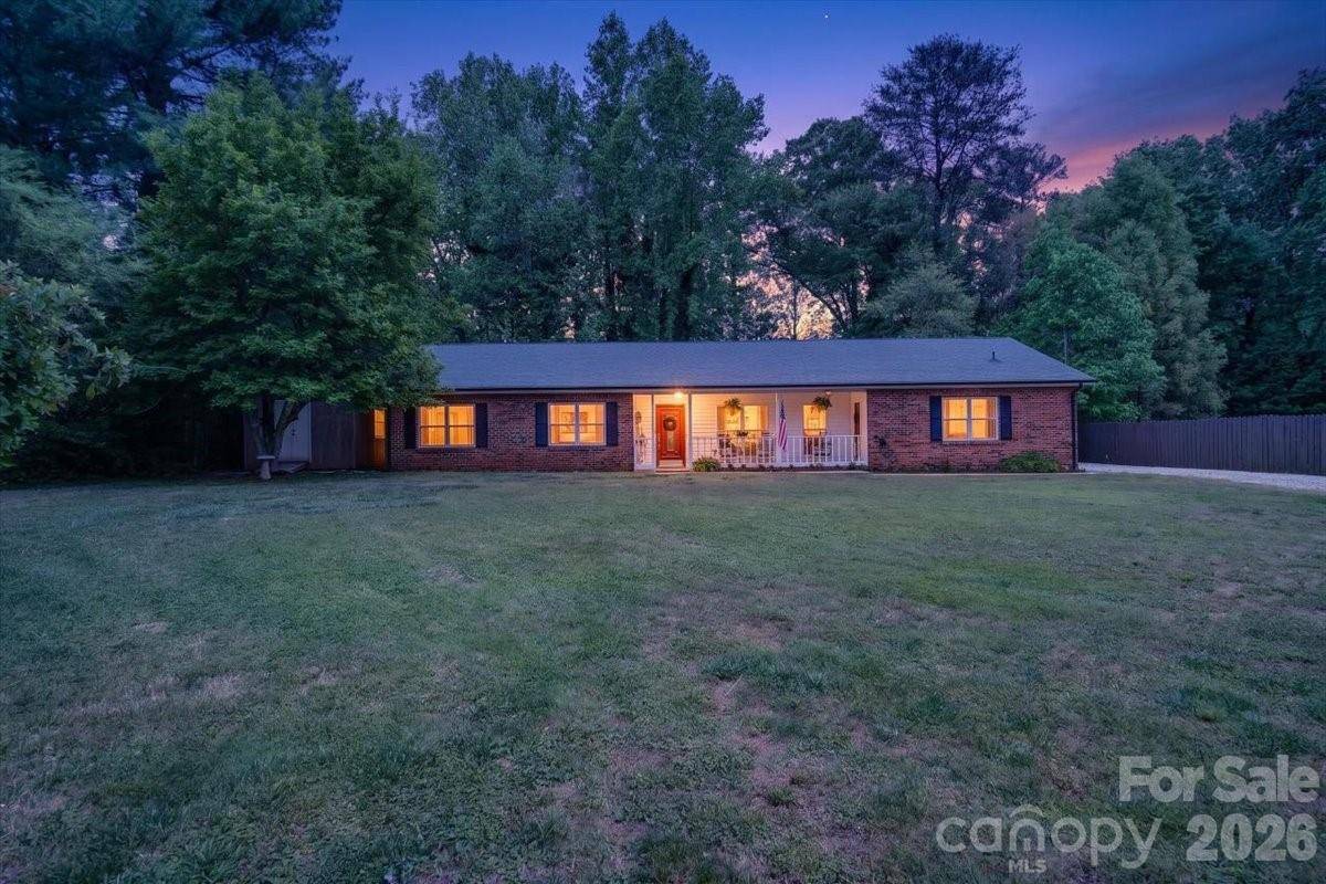 7142 Little Mountain RD, Sherrills Ford, NC 28673