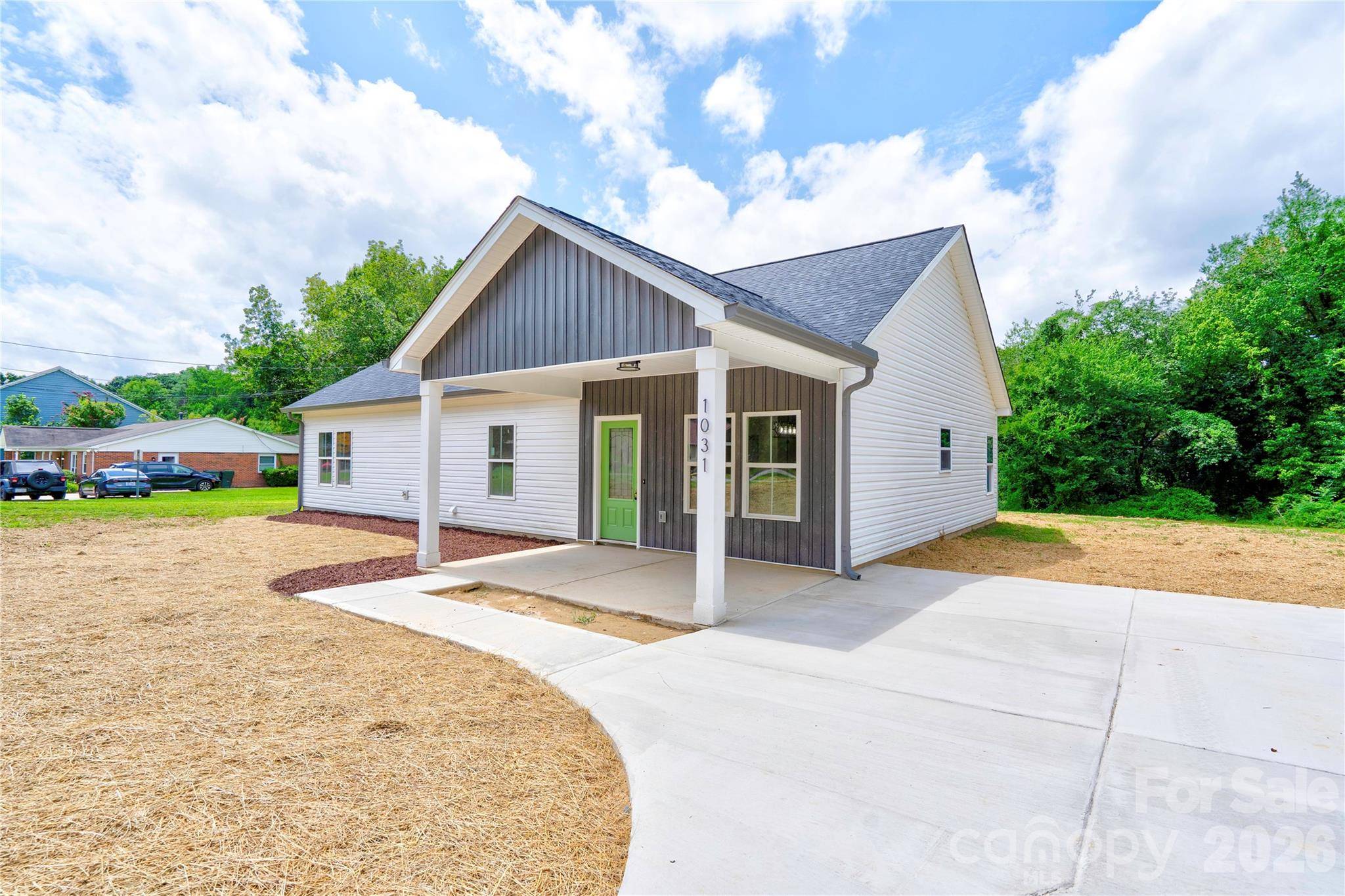 1031 Laurel LN, Gastonia, NC 28054