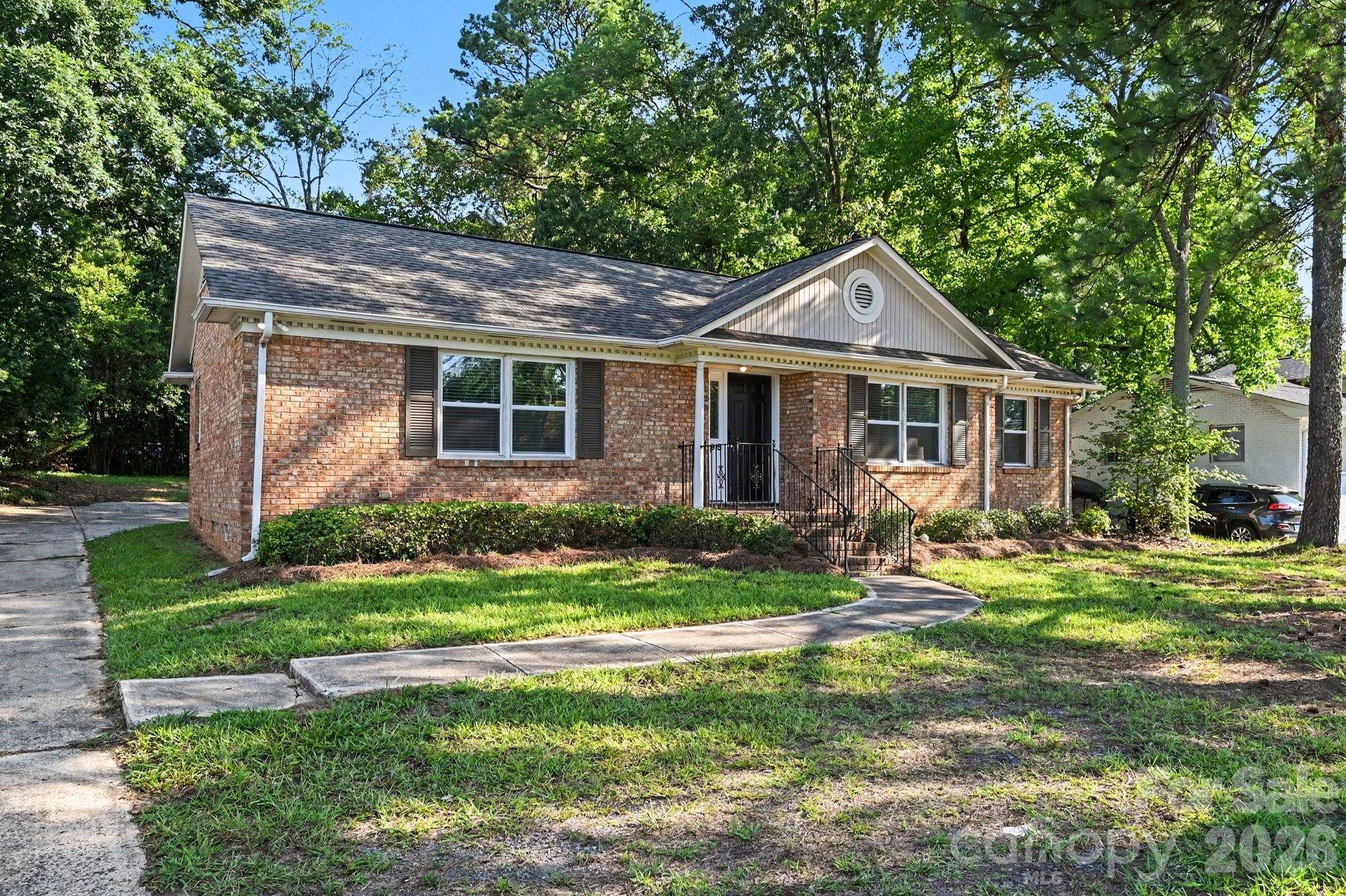 6915 Idlewild RD, Charlotte, NC 28212