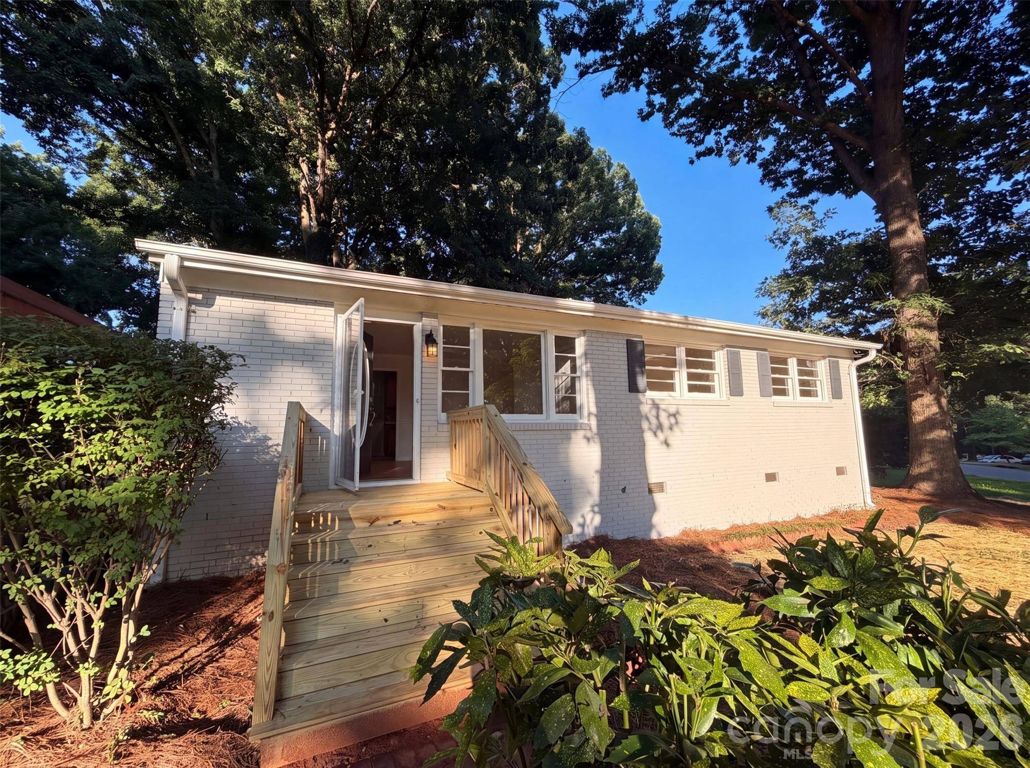 1933 Choyce CIR, Charlotte, NC 28217