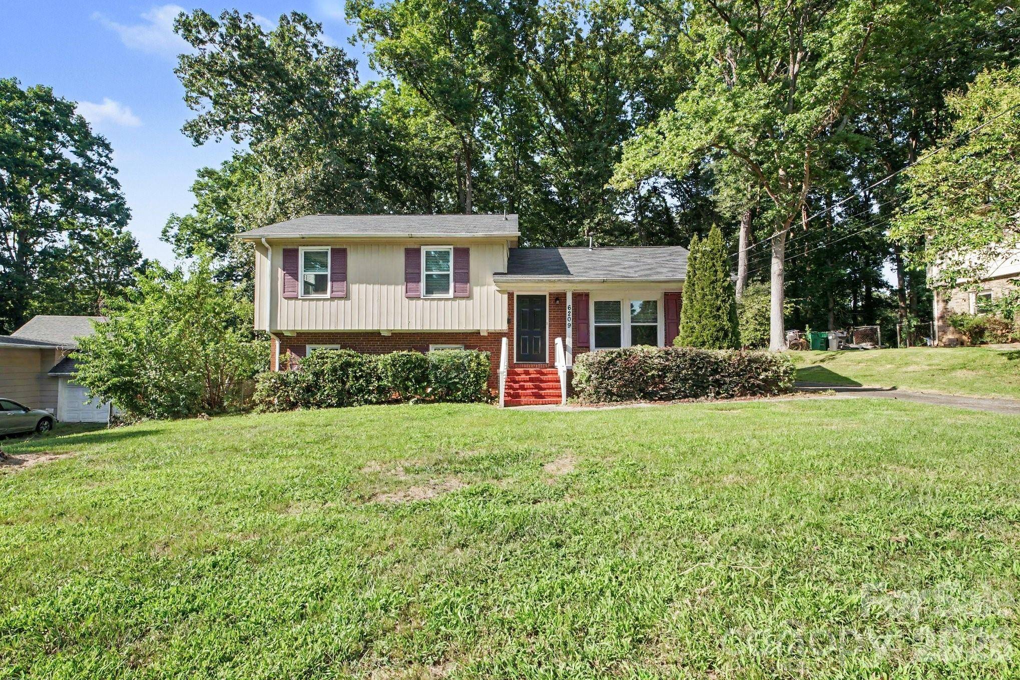 6209 Springfield DR, Charlotte, NC 28212