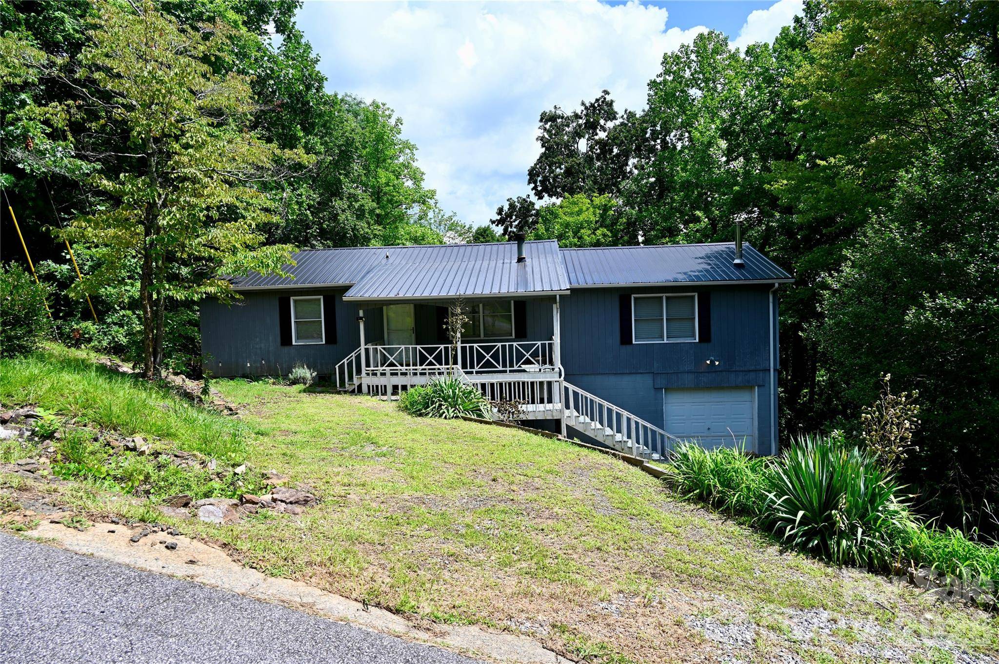 3166 Holly RD, Connelly Springs, NC 28612