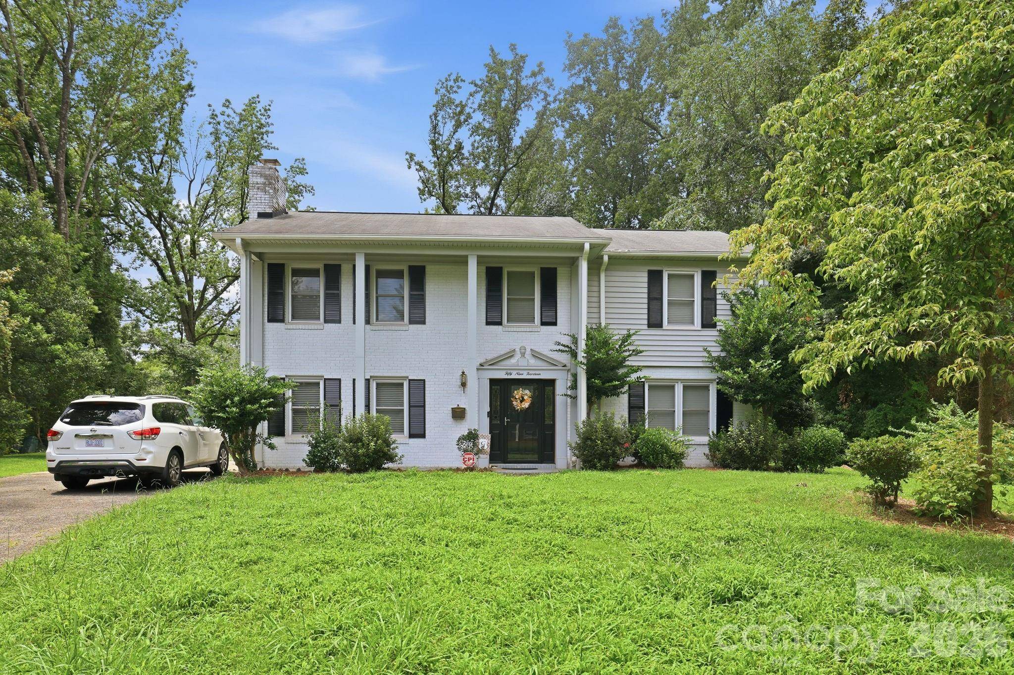 5914 Quiet Cove CT, Charlotte, NC 28215