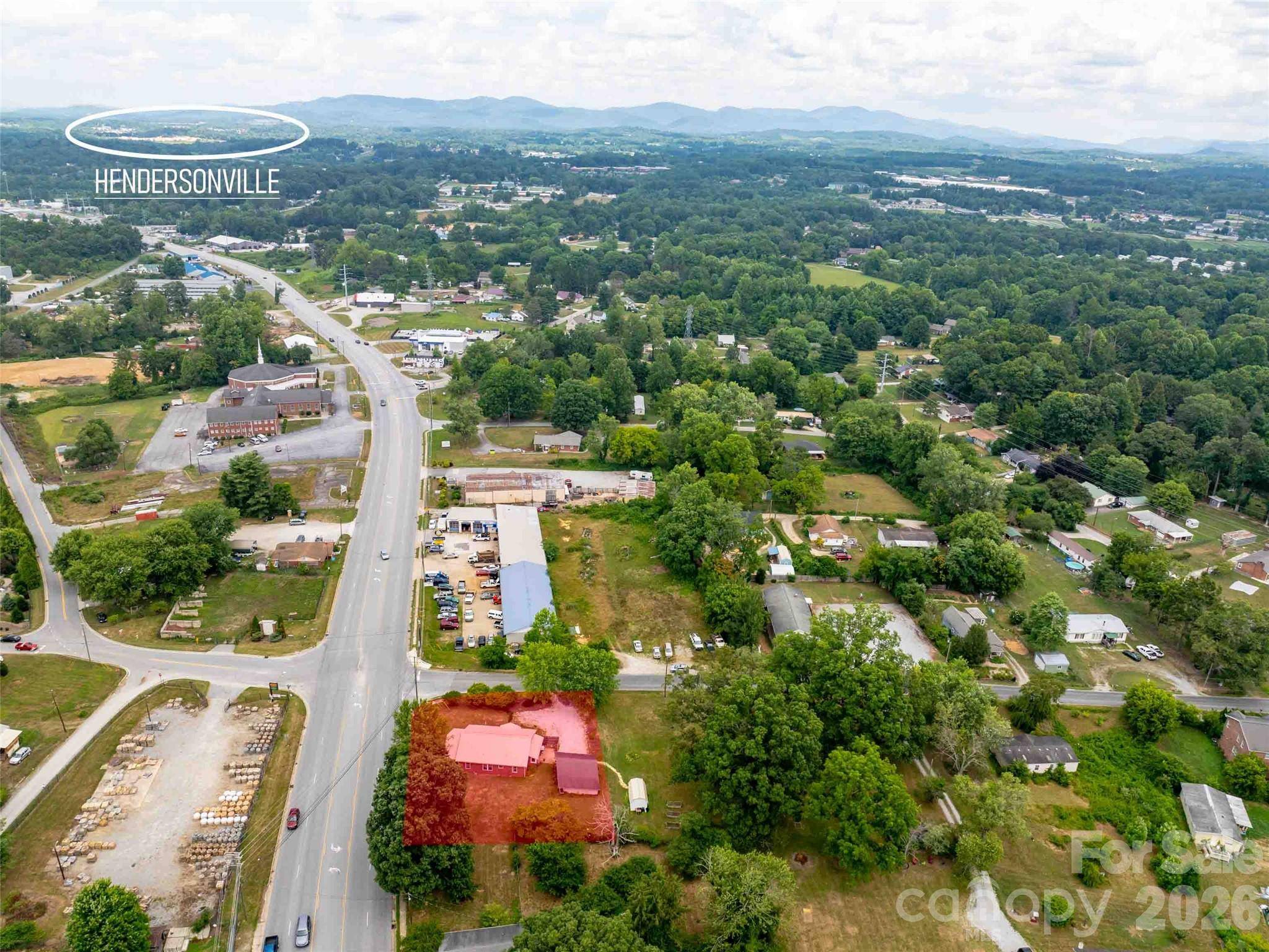 103 E King ST, East Flat Rock, NC 28726