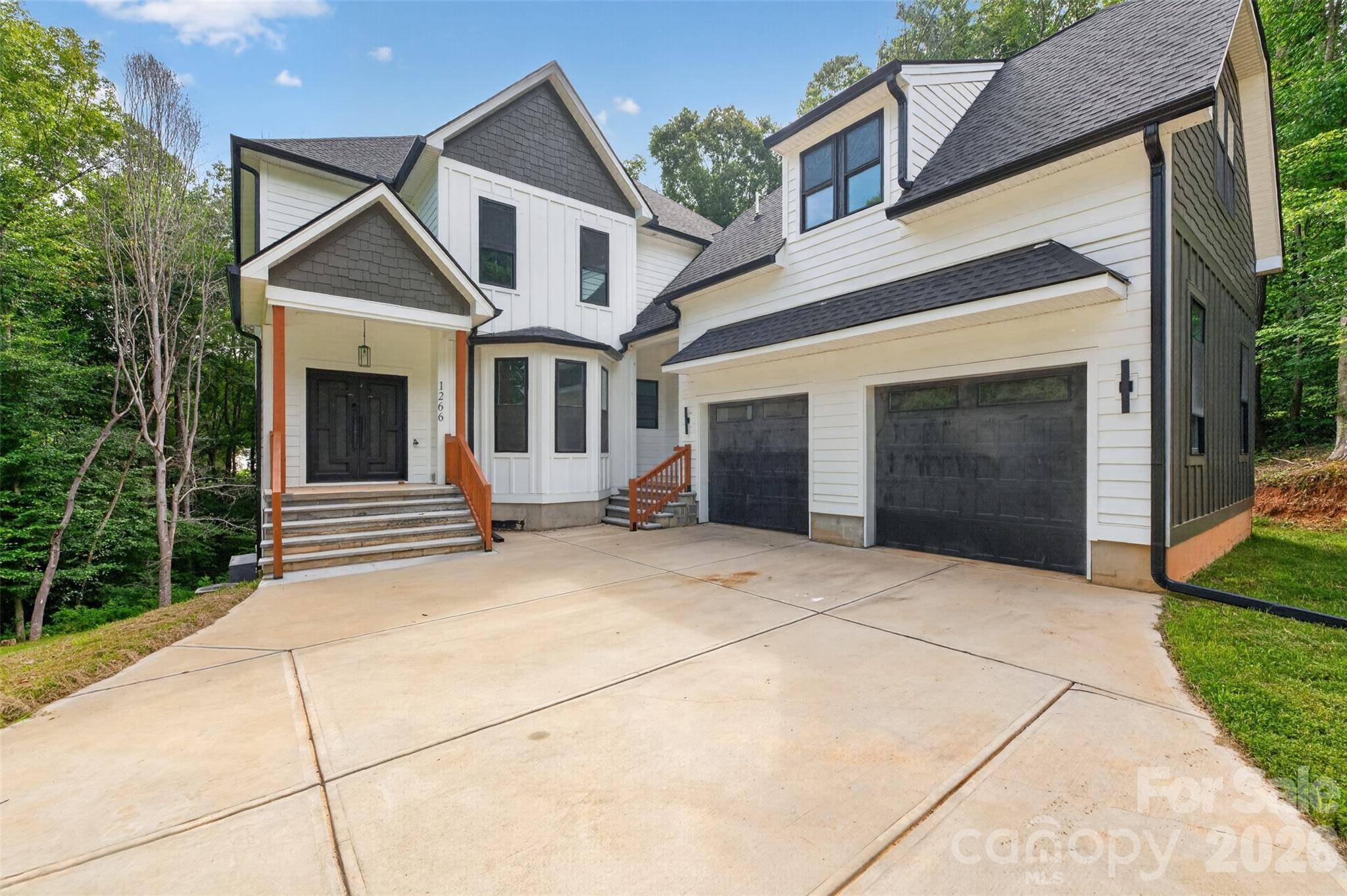 1266 Ron Whicker DR, Catawba, NC 28609