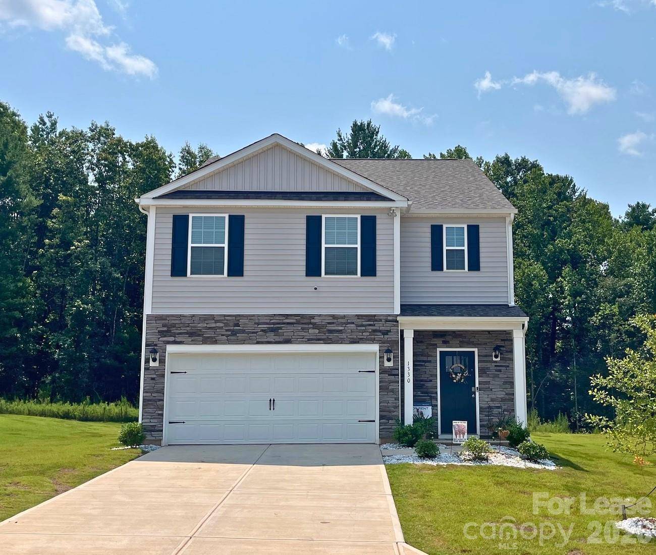 1330 37th Avenue LN NE, Hickory, NC 28601