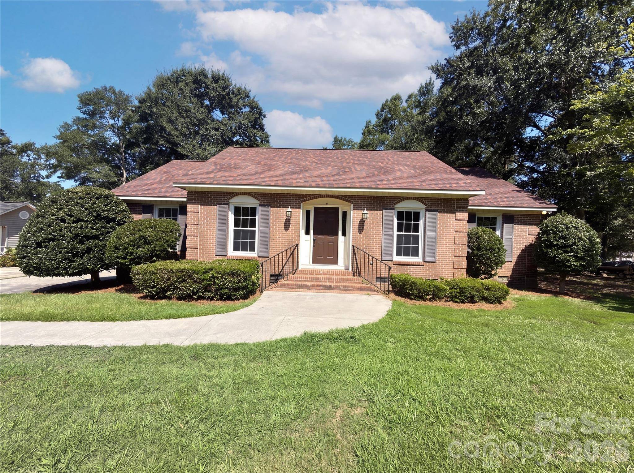 2592 Tully CT, Lancaster, SC 29720