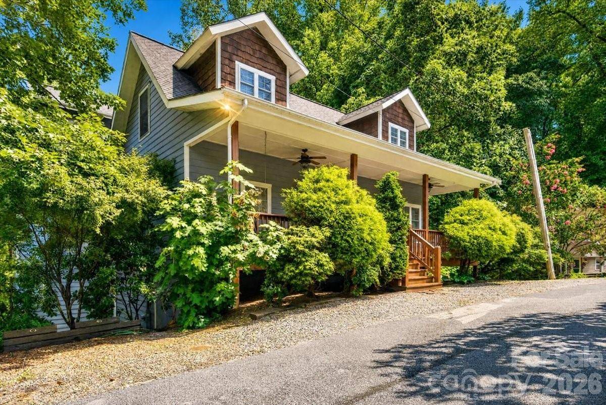 199 Atkins LOOP, Lake Junaluska, NC 28745