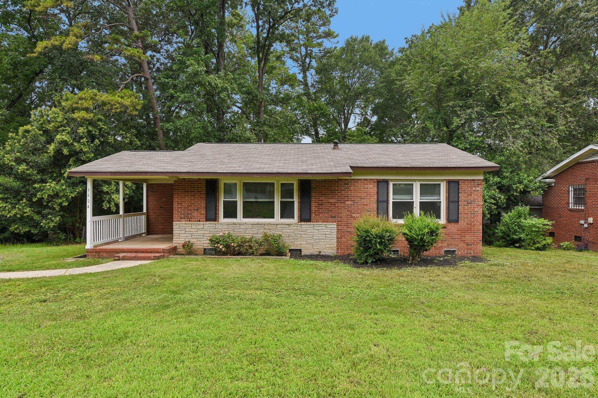 3624 Sargeant DR, Charlotte, NC 28217