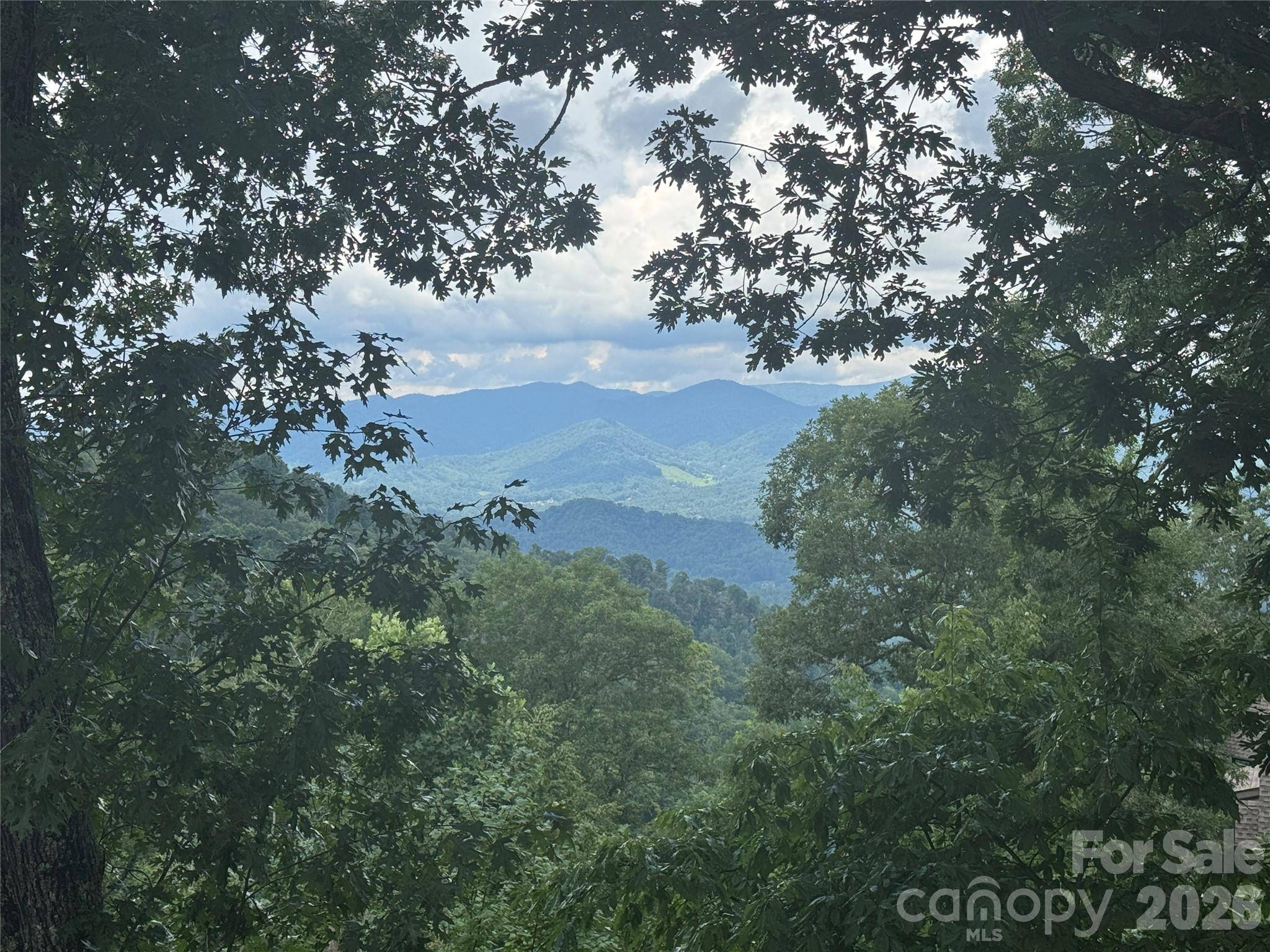 10 Stoney Falls LOOP #304, Burnsville, NC 28714