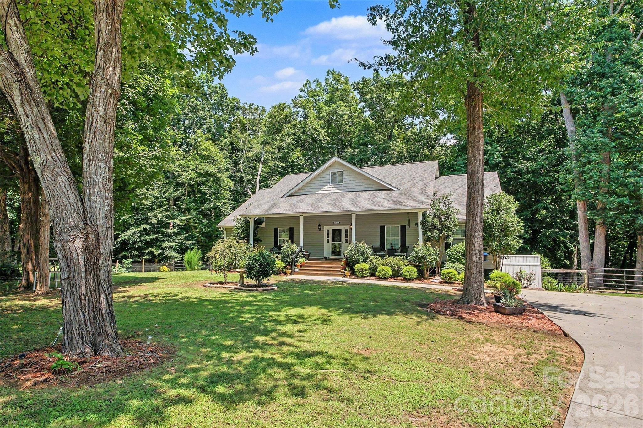 8446 Aqua LN, Kannapolis, NC 28081