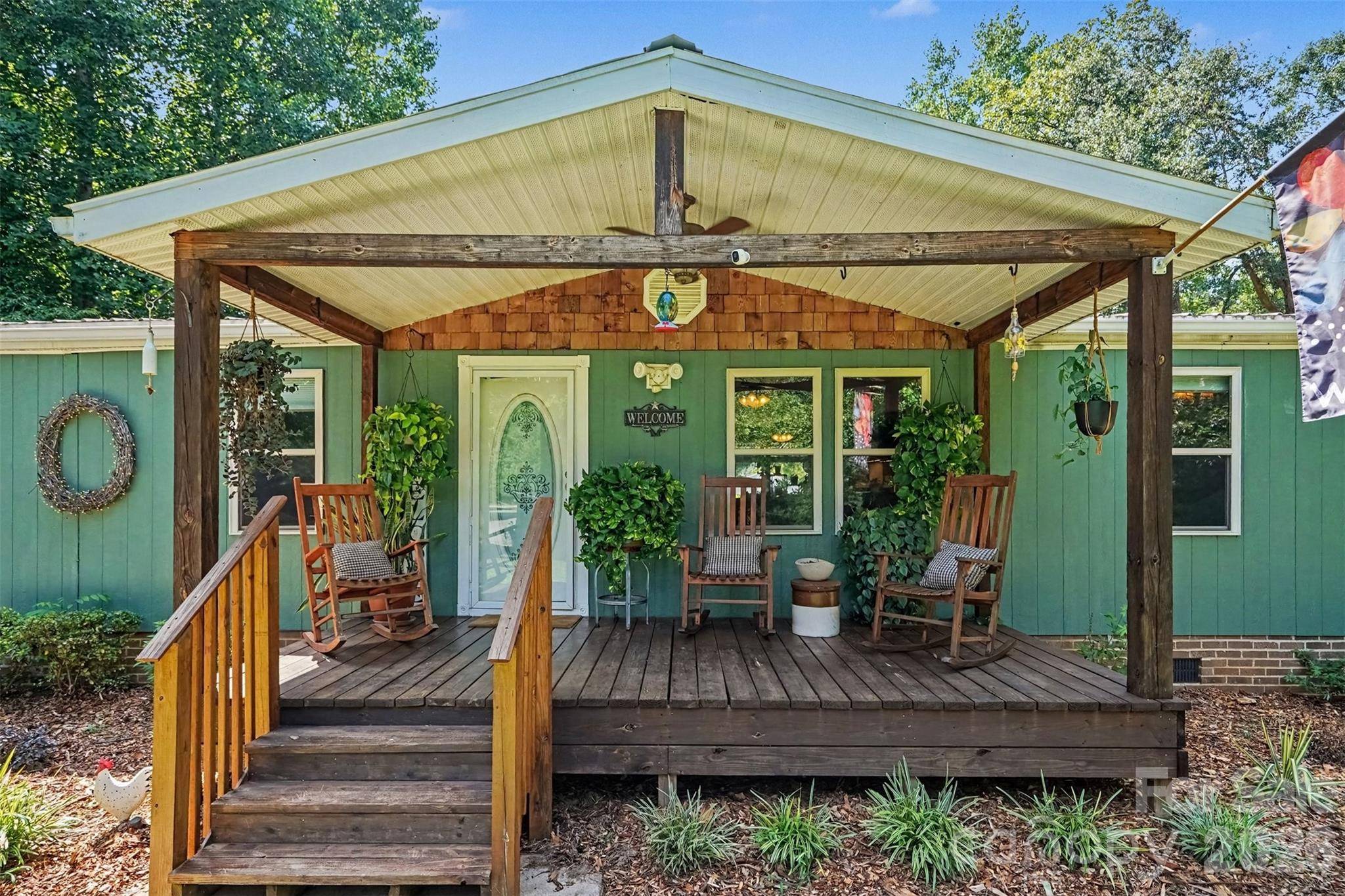 1206 Alberto LN, Stanley, NC 28164