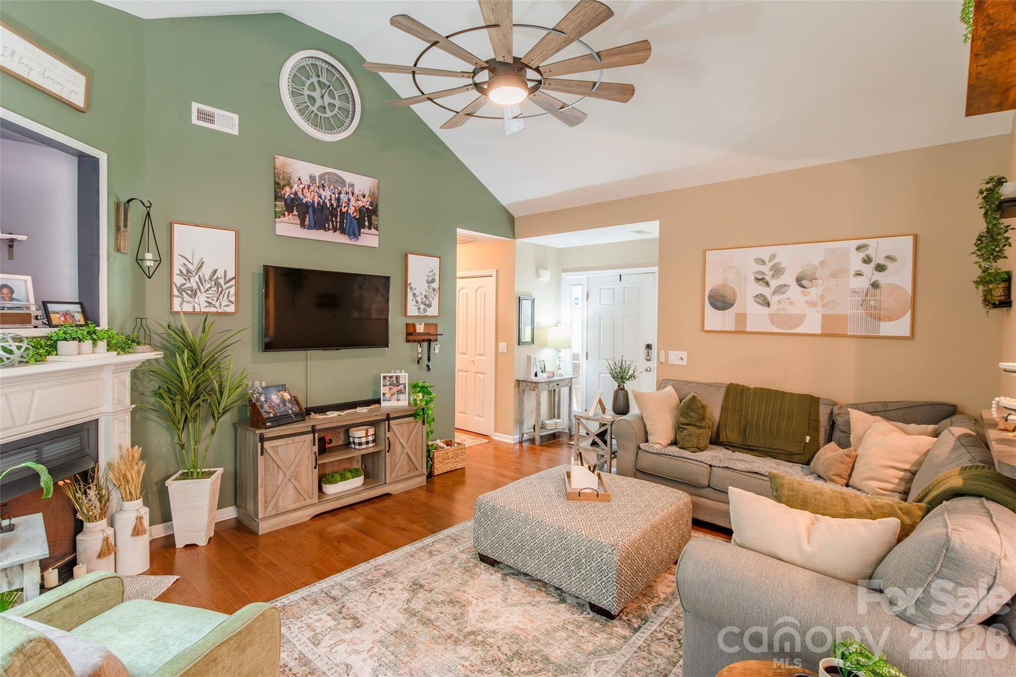 1079 Warpers LN, Fort Mill, SC 29715