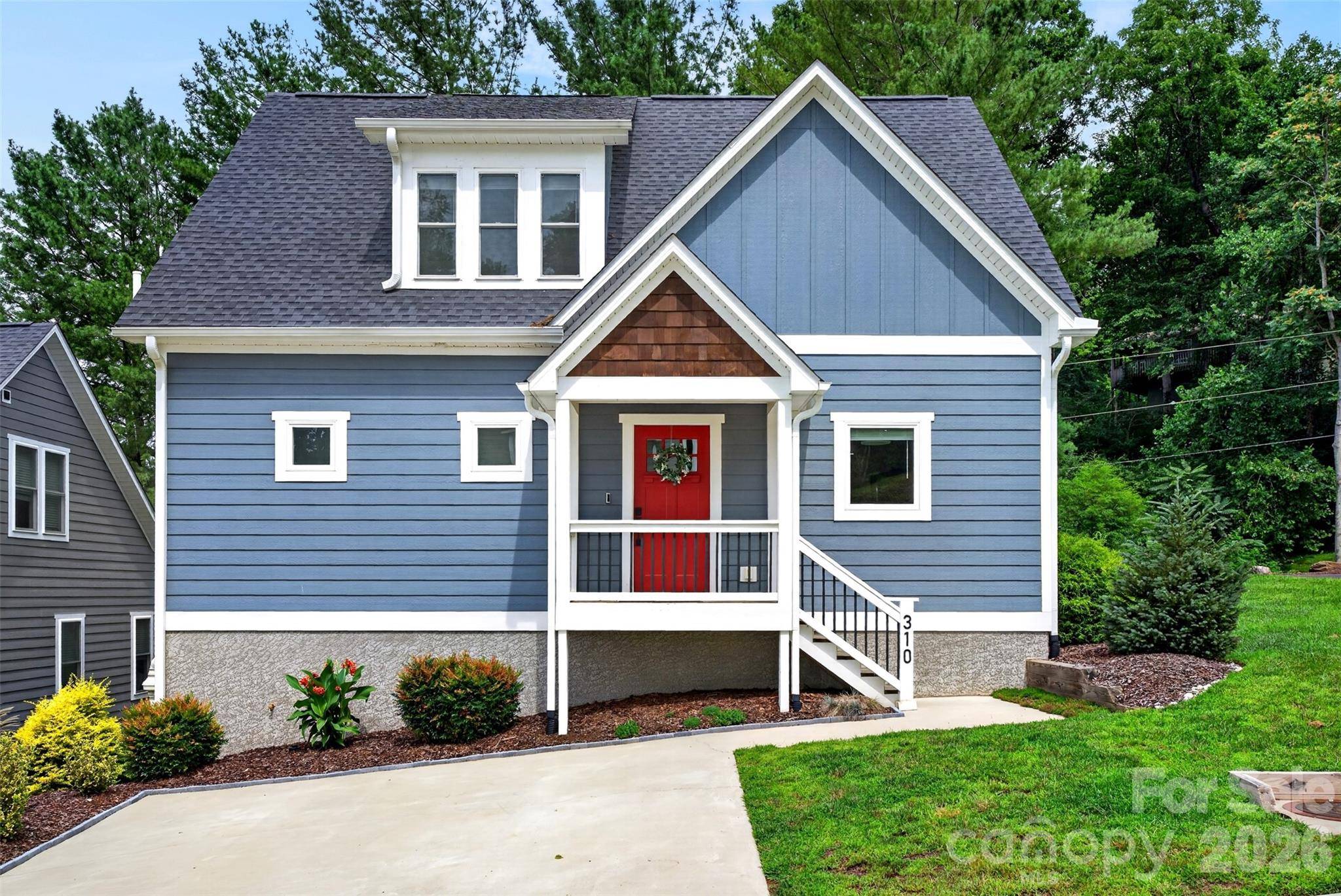 310 Magnolia Ridge RD, Swannanoa, NC 28778