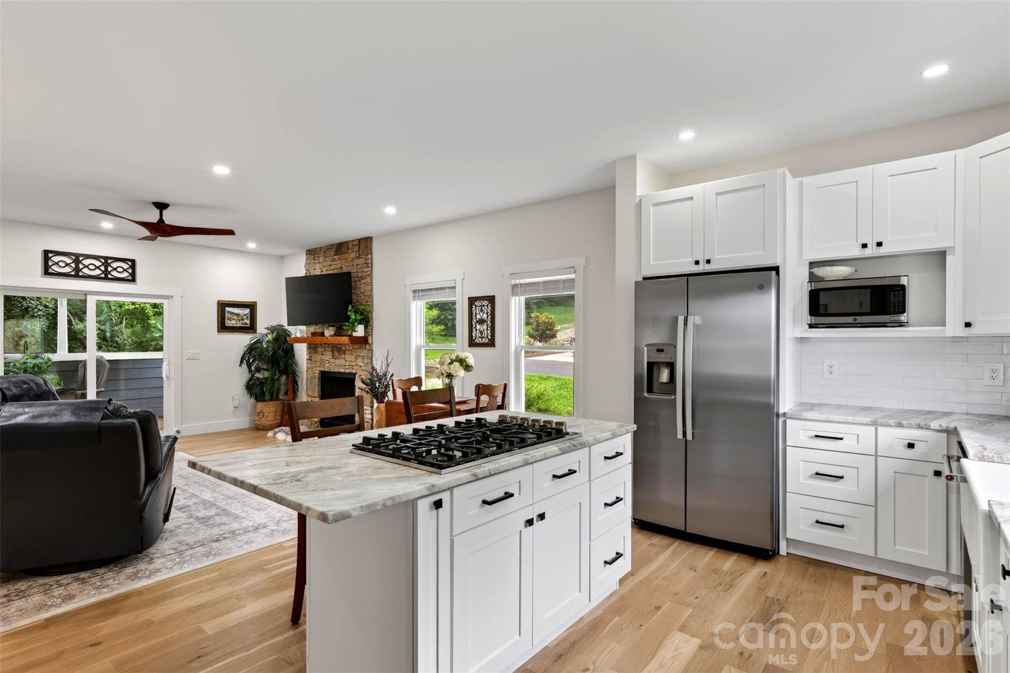 310 Magnolia Ridge RD, Swannanoa, NC 28778