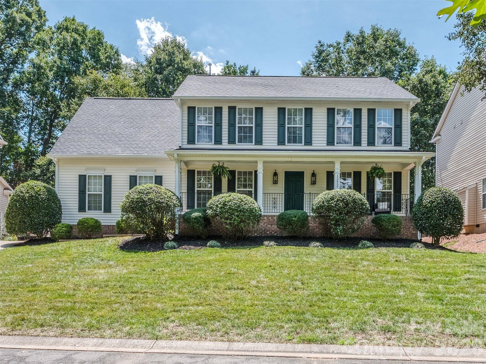 12657 Cardinal Woods DR, Pineville, NC 28134