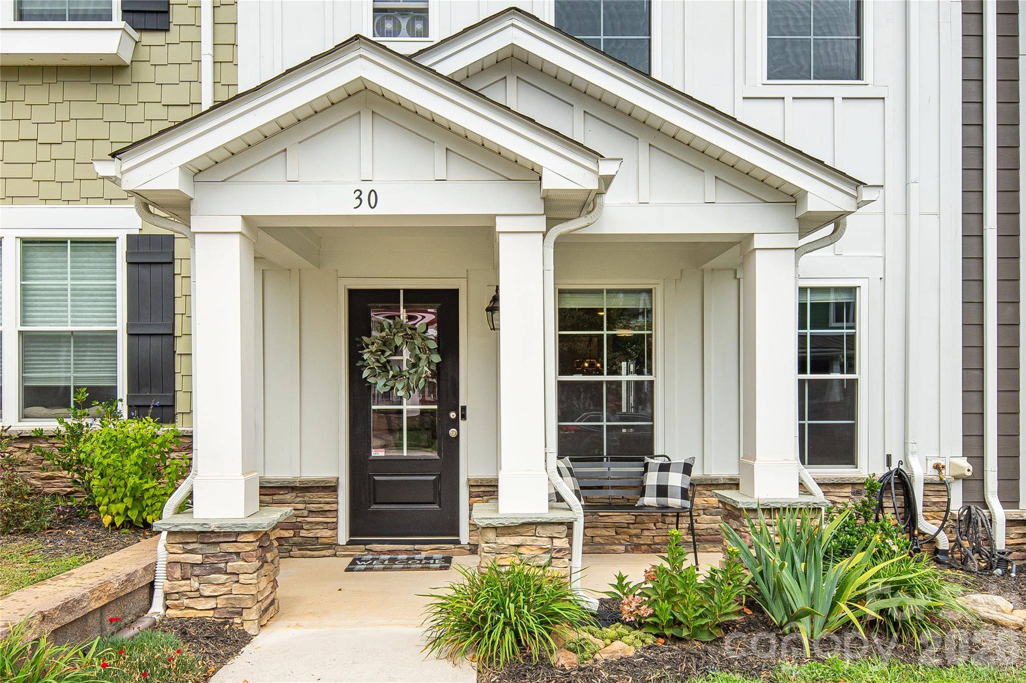 30 Walnut Springs DR, Asheville, NC 28804