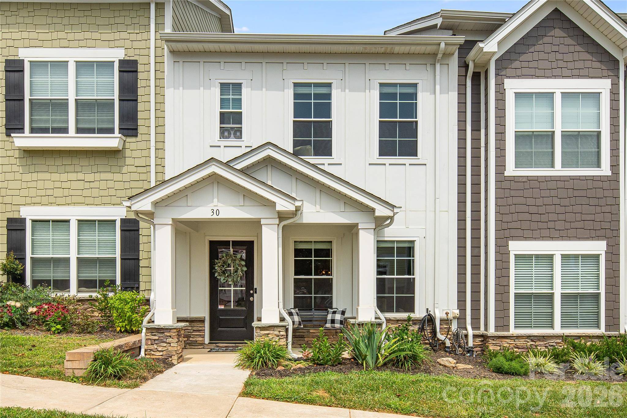 30 Walnut Springs DR, Asheville, NC 28804