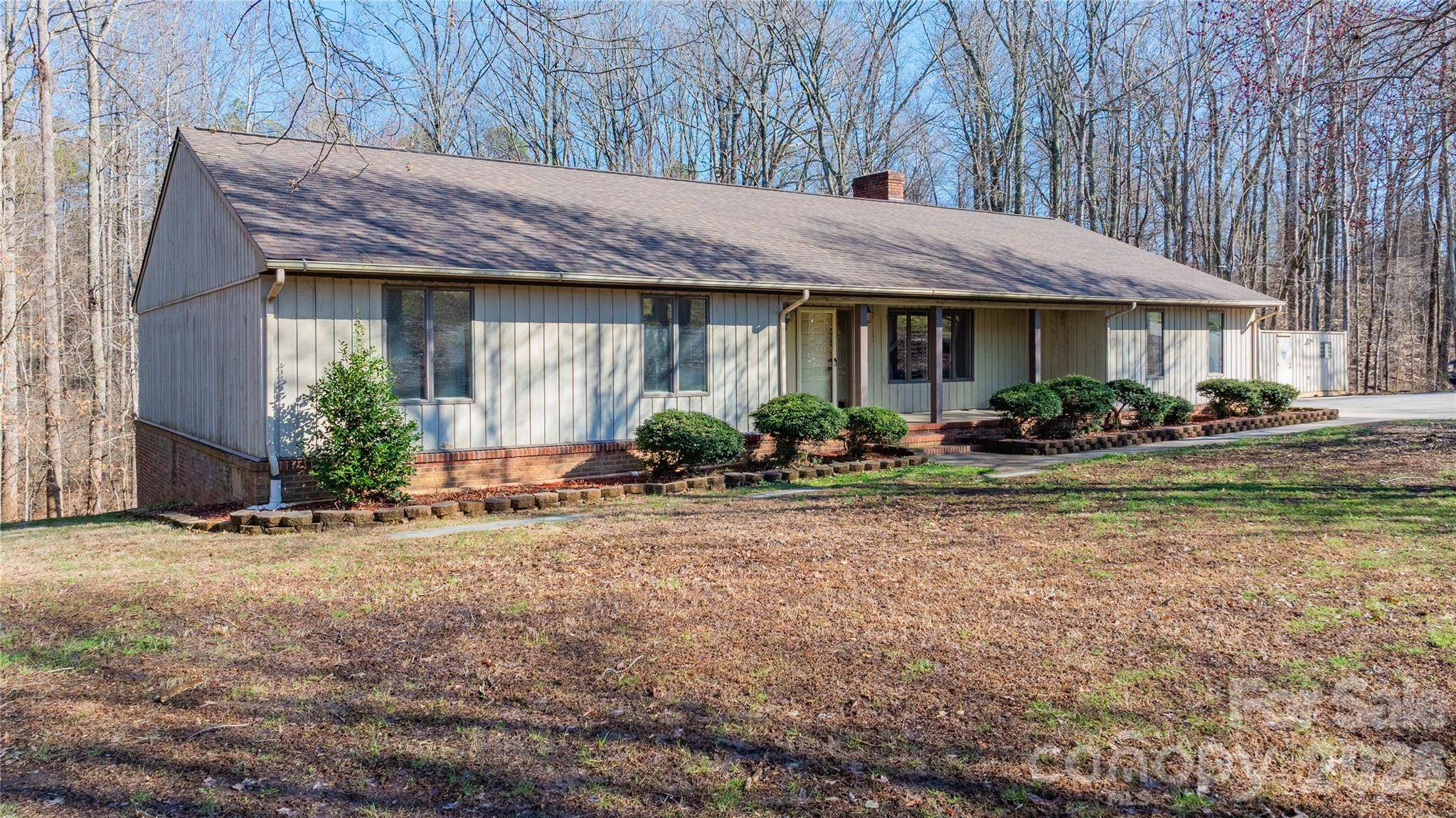 682 Cecil ST, Thomasville, NC 27360