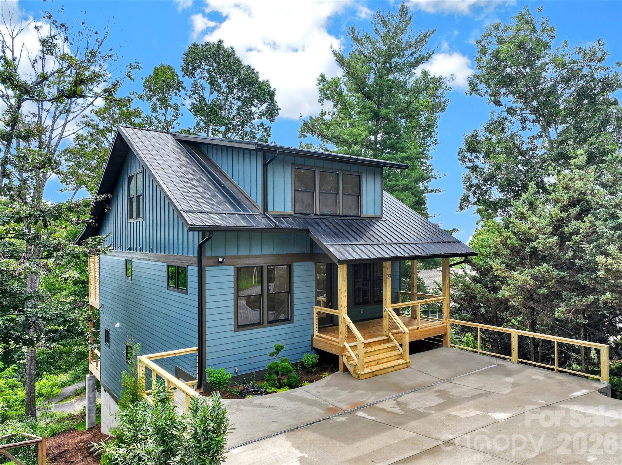 27 Denali DR, Asheville, NC 28806