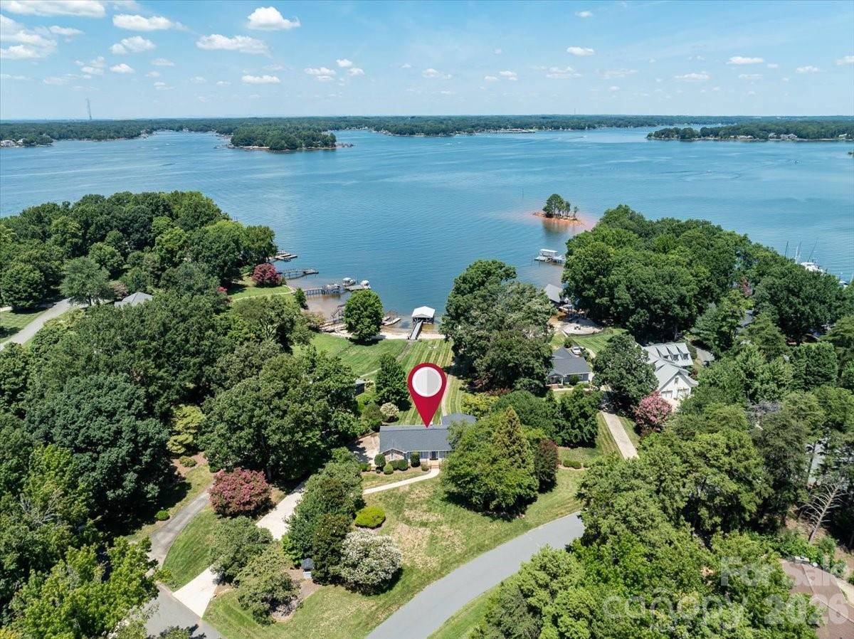 118 Teakwood LN, Mooresville, NC 28117