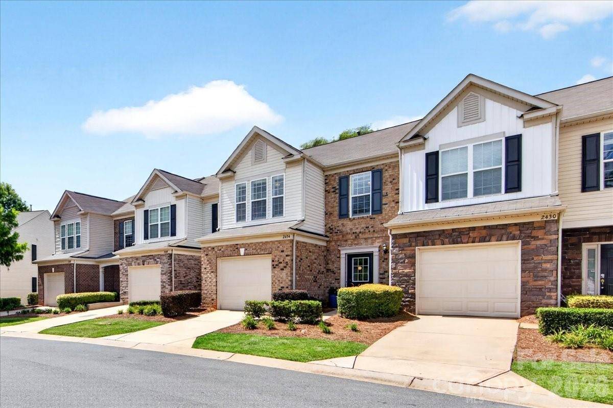 2434 Royal York AVE, Charlotte, NC 28210