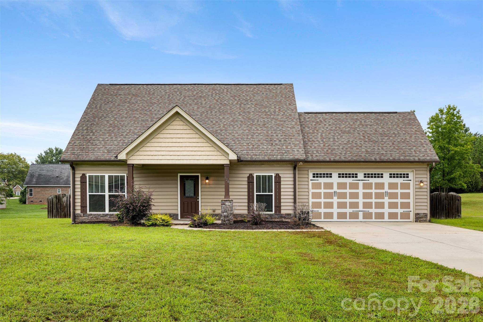 926 Hathcock Glen DR, Oakboro, NC 28129