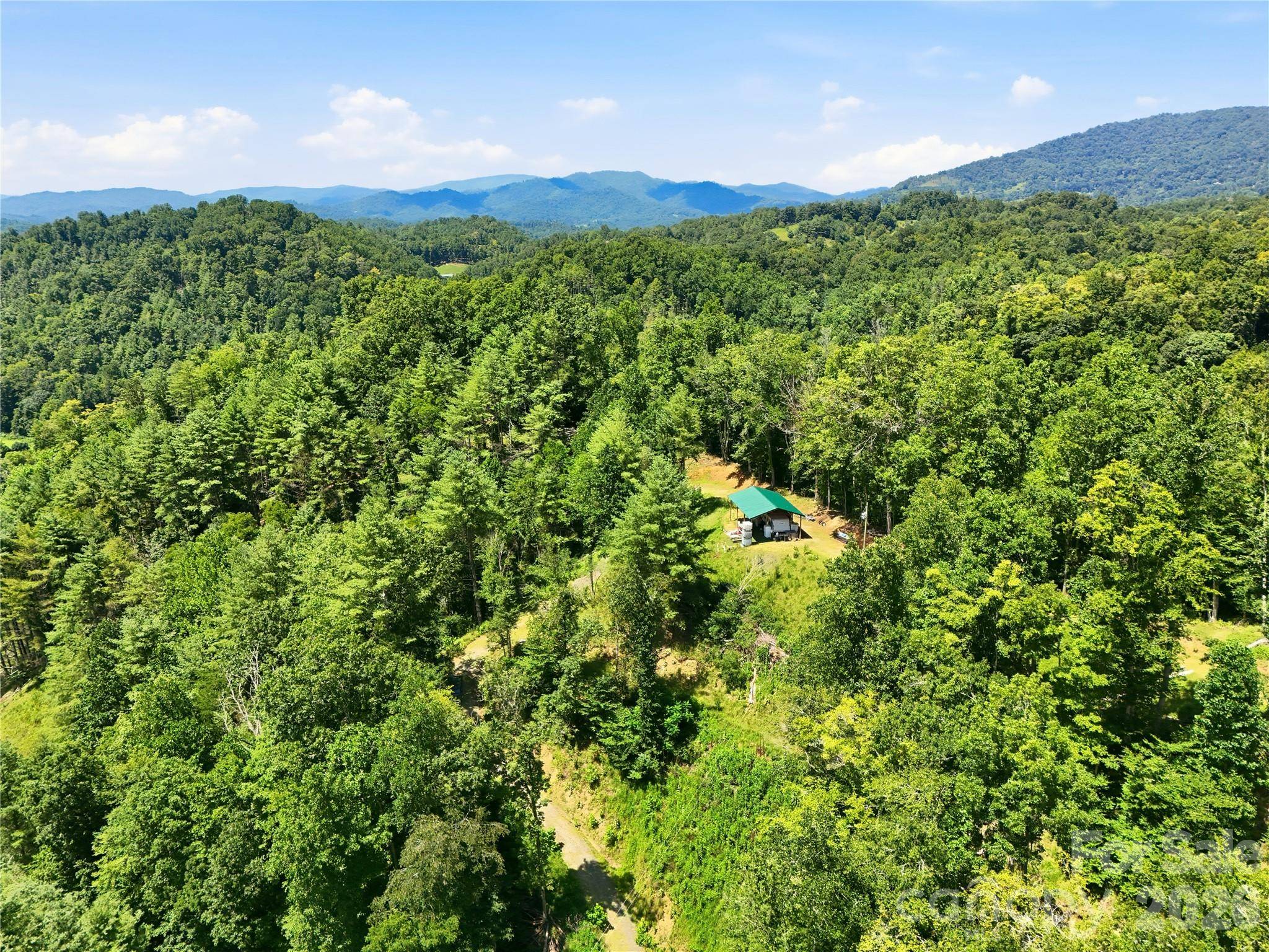 201 Solar Mountain DR, Green Mountain, NC 28740
