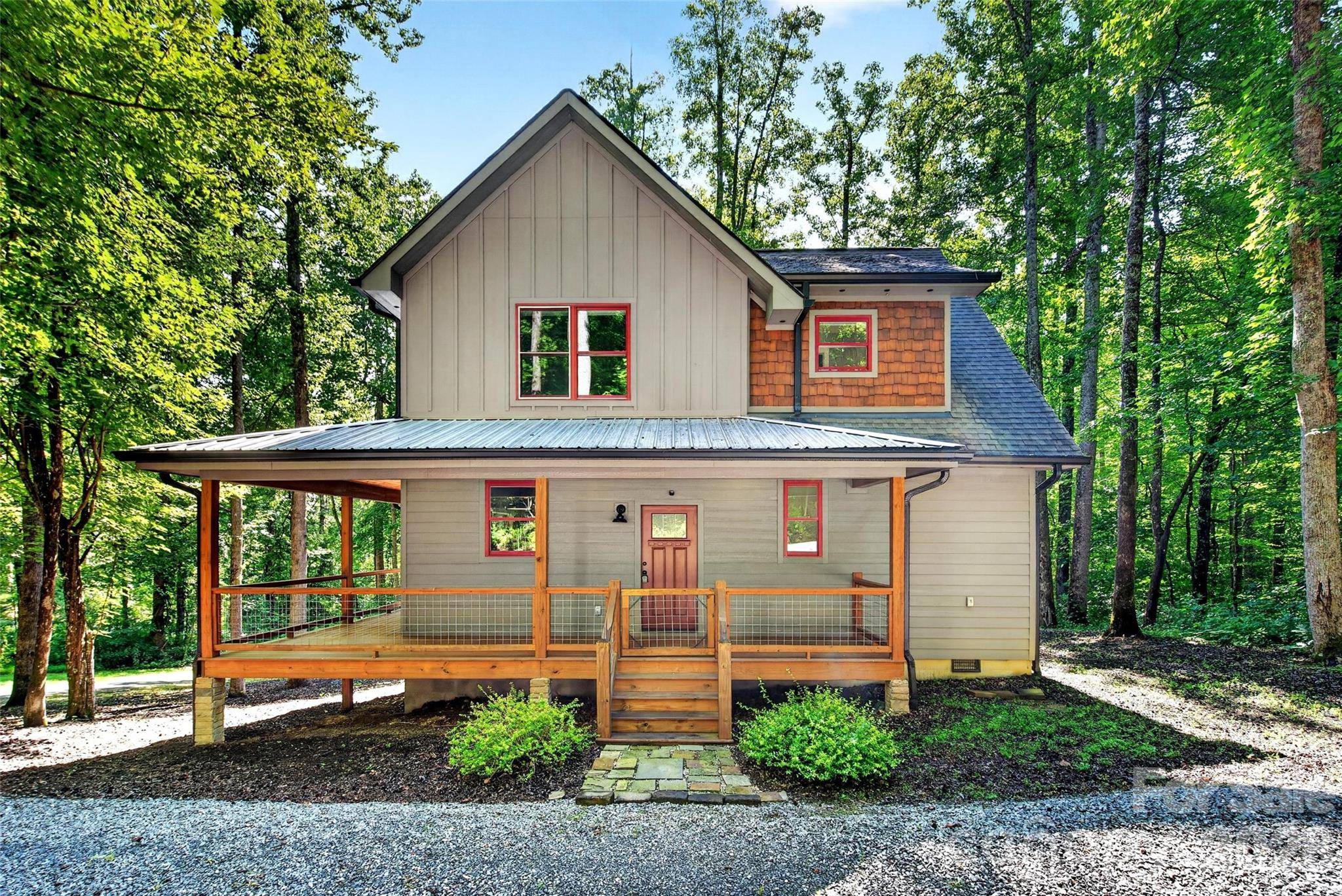 43 Clinchfield Gap RD, Marion, NC 28752