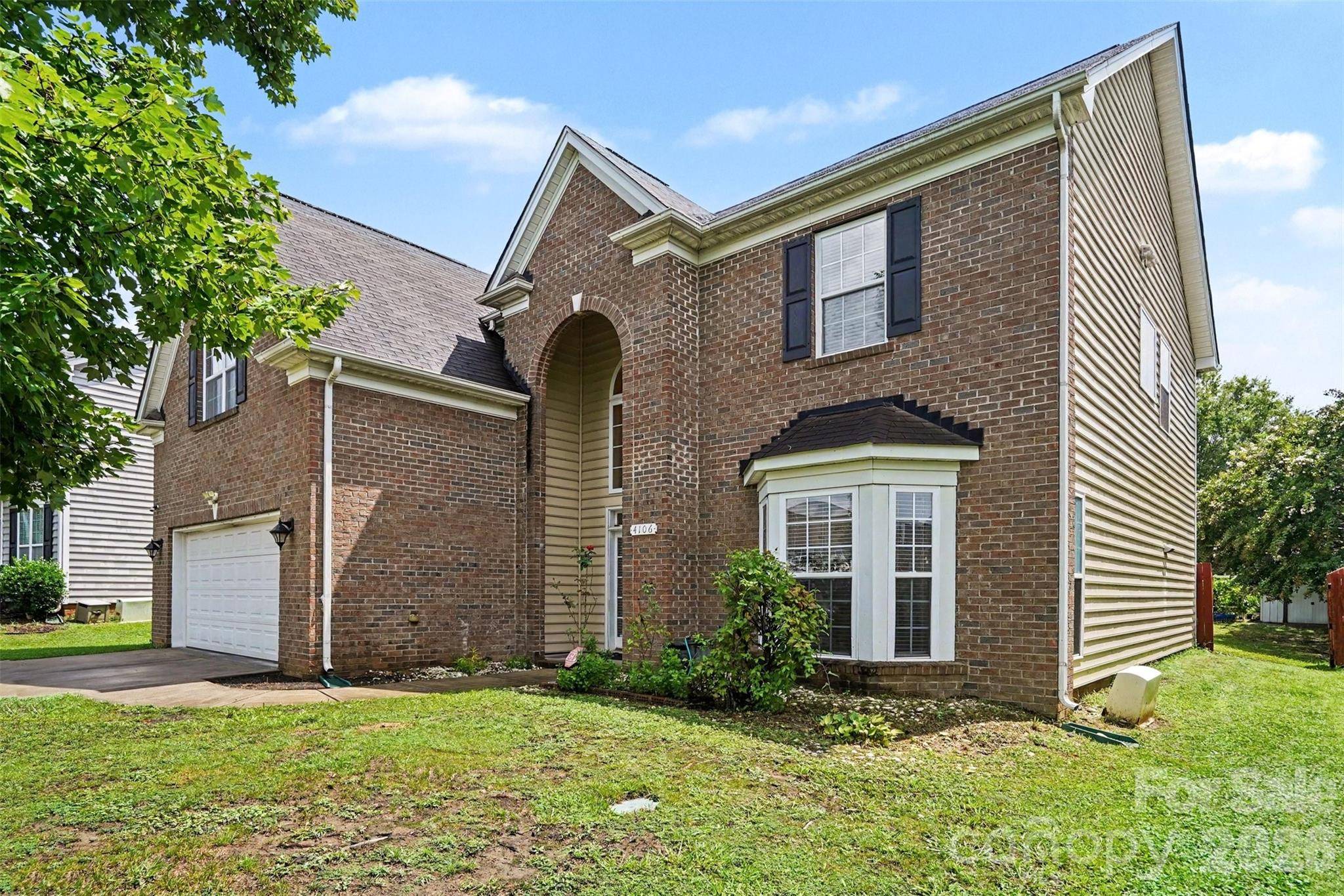 4106 Barclay Forest DR, Charlotte, NC 28213