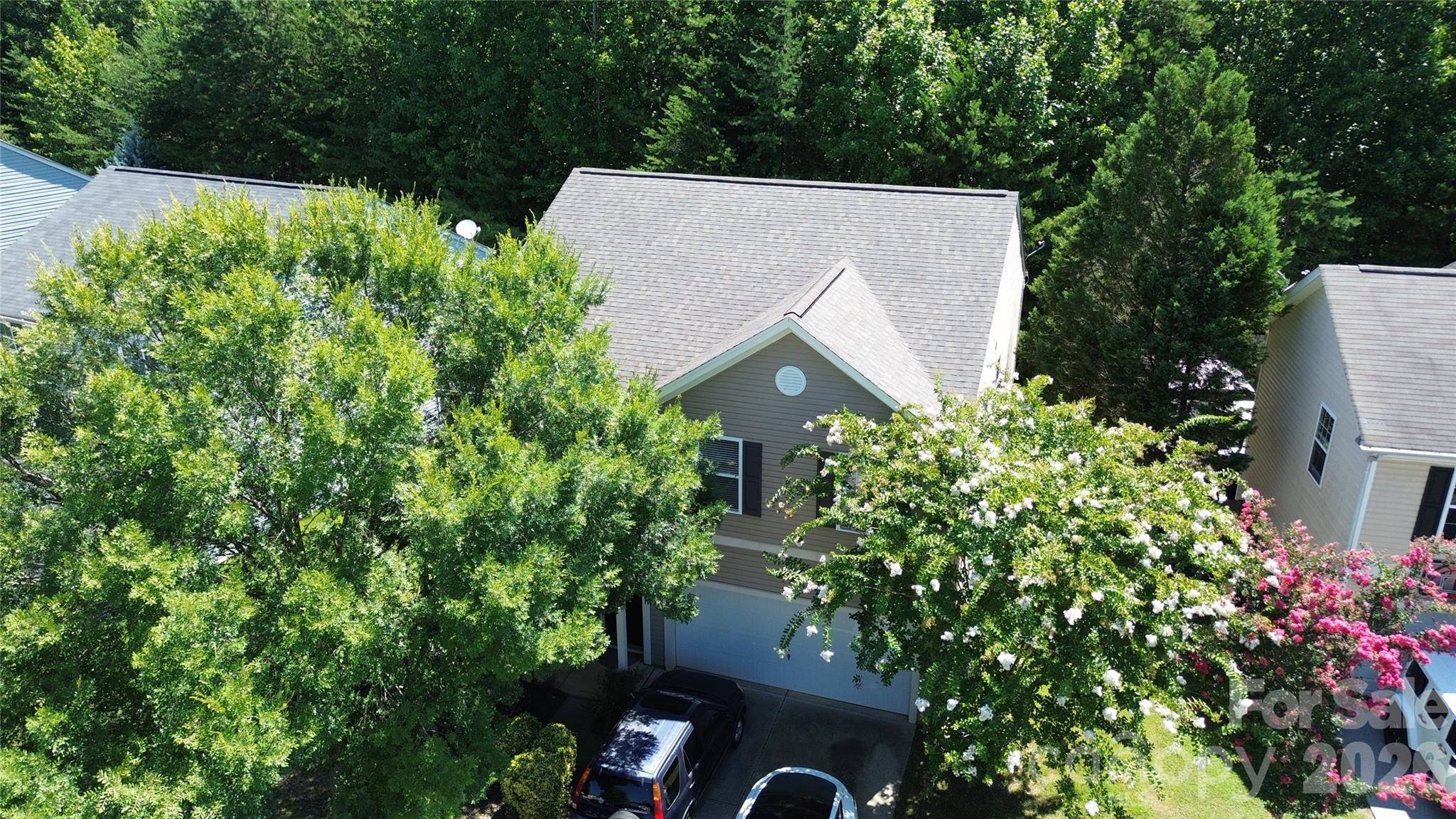 7736 Ponderosa LN, Charlotte, NC 28215