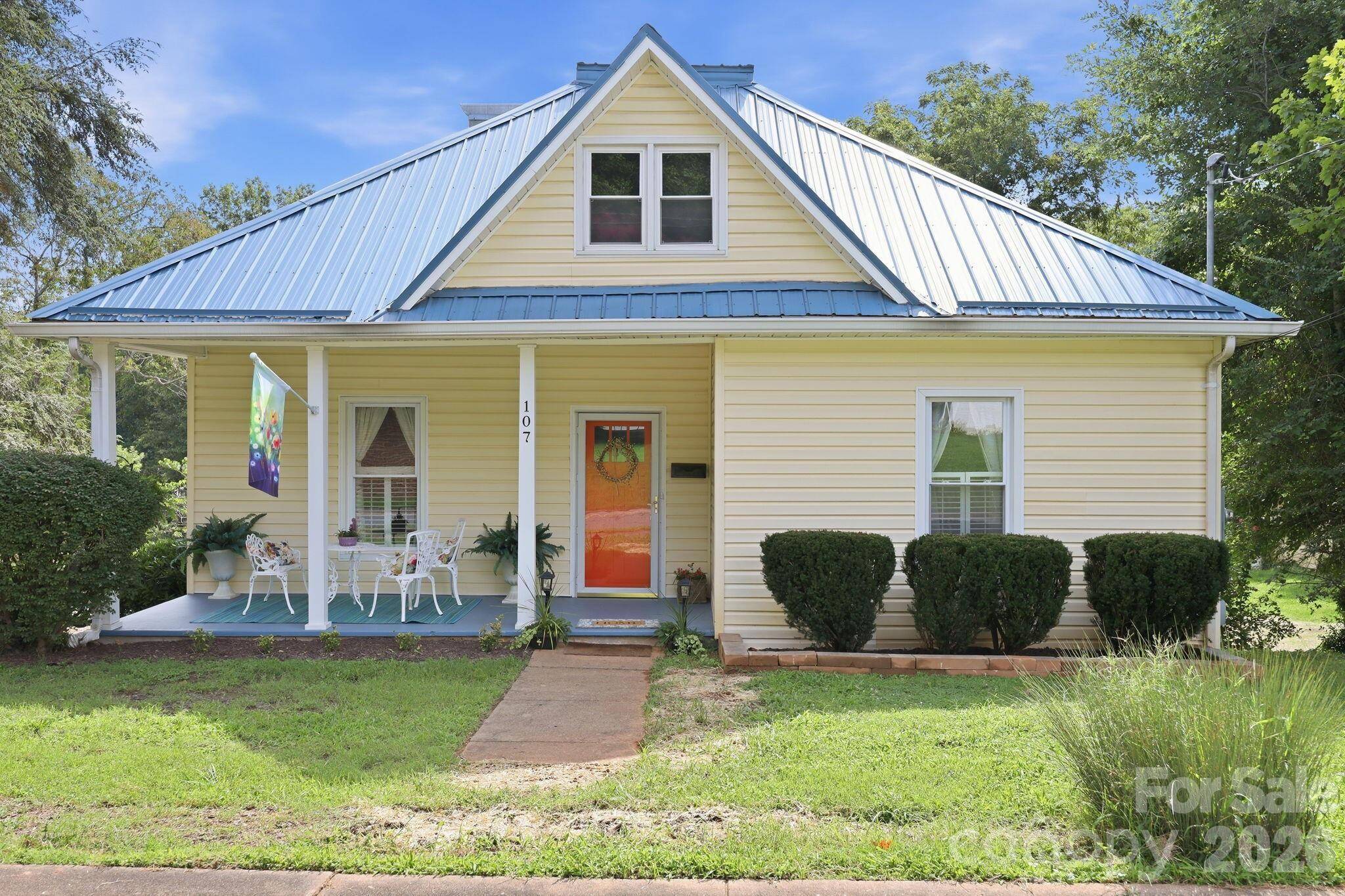 107 Burkemont AVE, Morganton, NC 28655