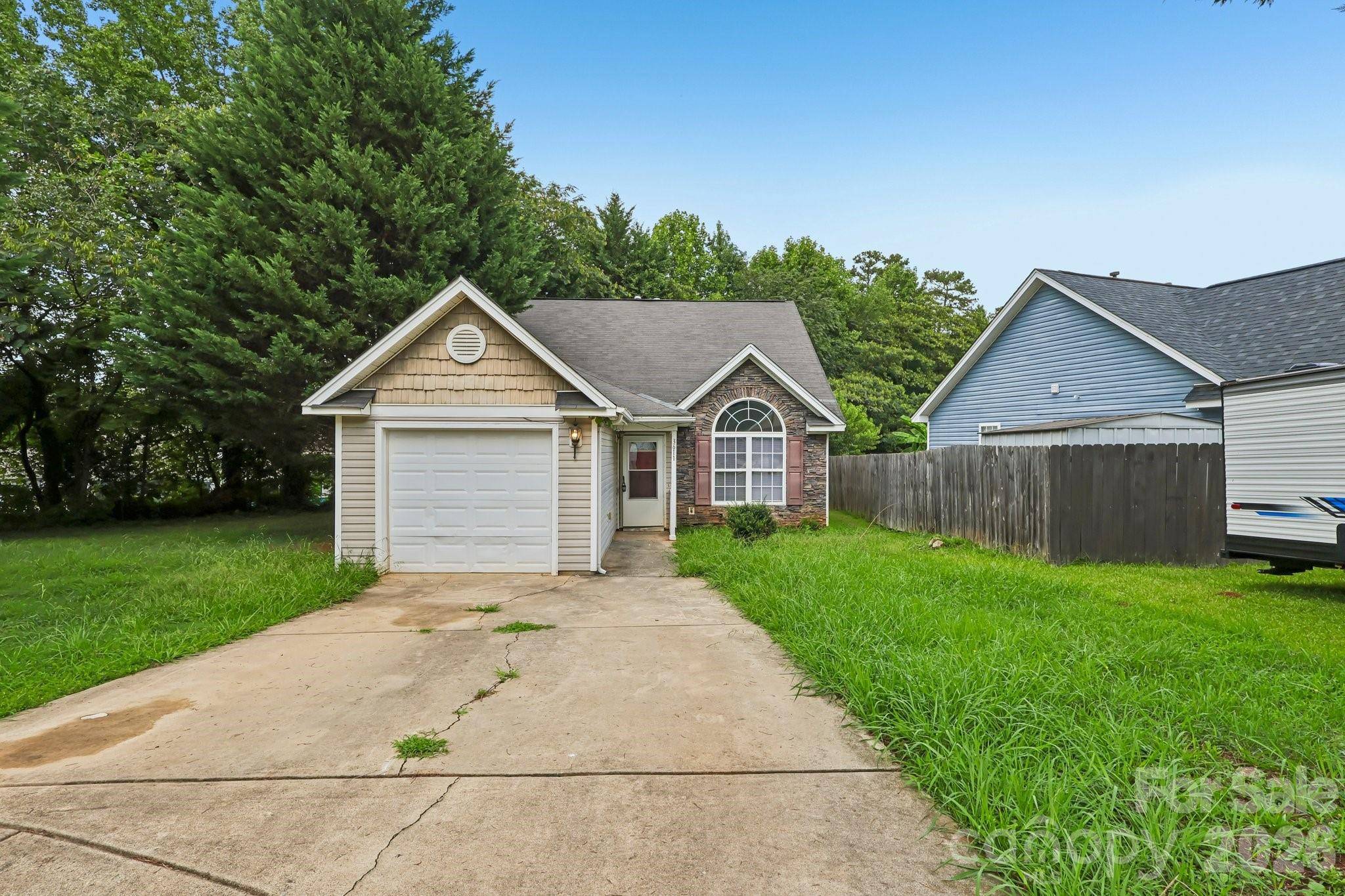 3611 Maggie Laney DR, Charlotte, NC 28216