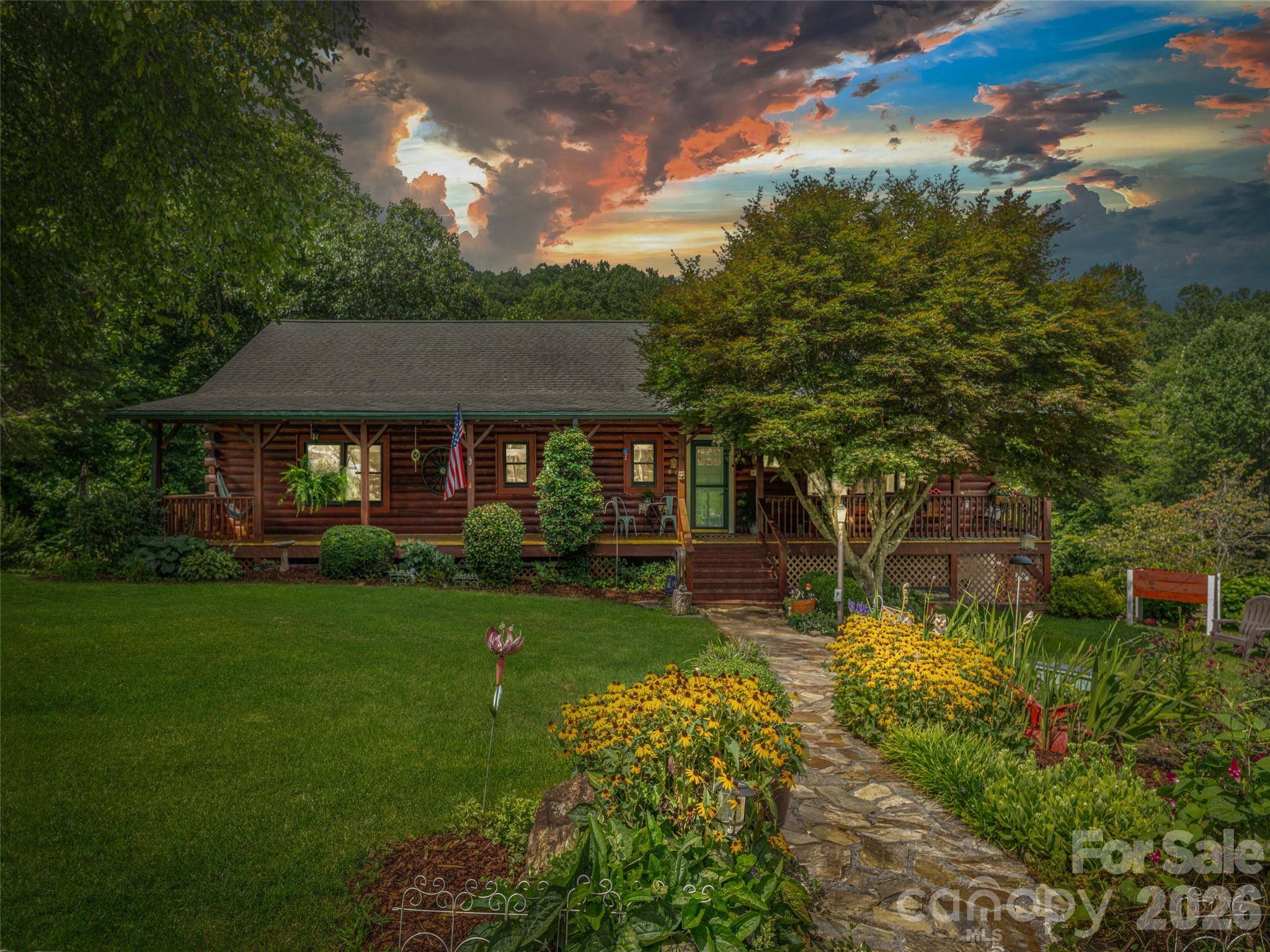 107 Tibi LN, Waynesville, NC 28785