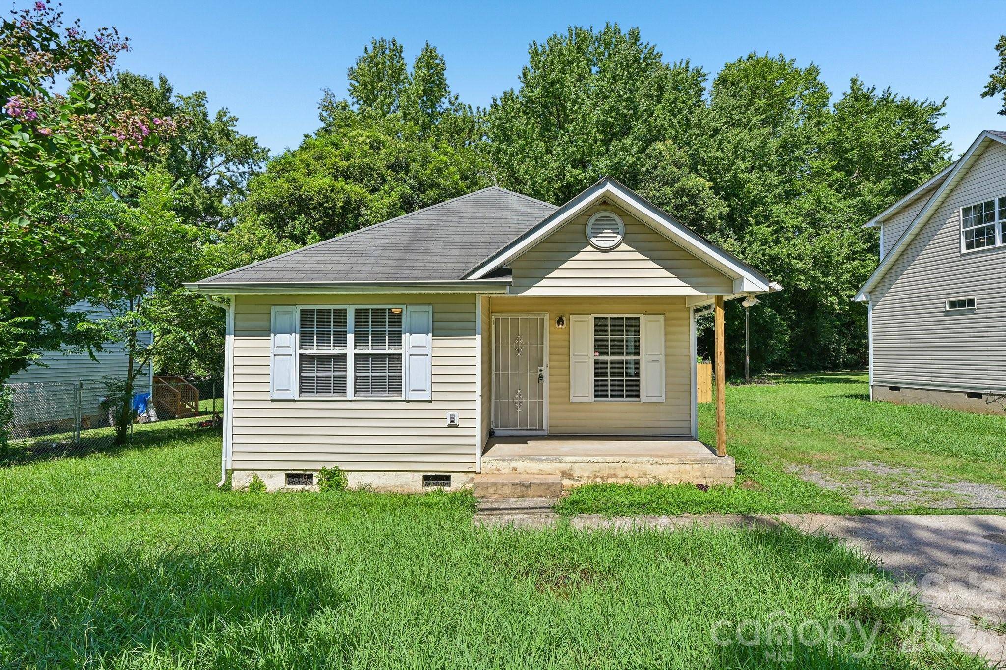 2664 Old Steele Creek RD, Charlotte, NC 28208