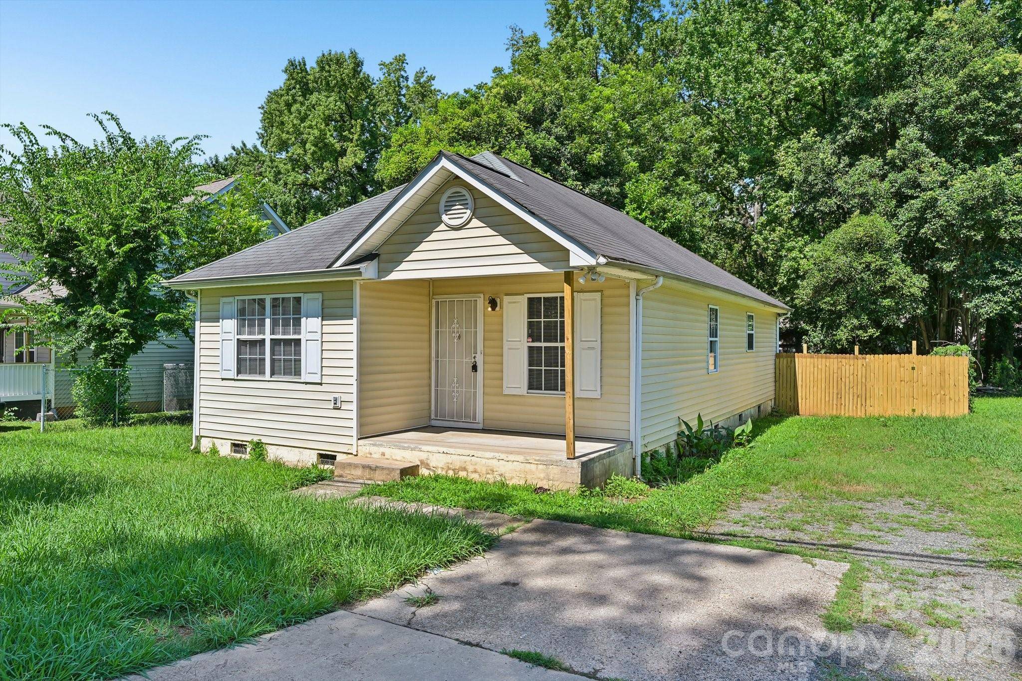 2664 Old Steele Creek RD, Charlotte, NC 28208