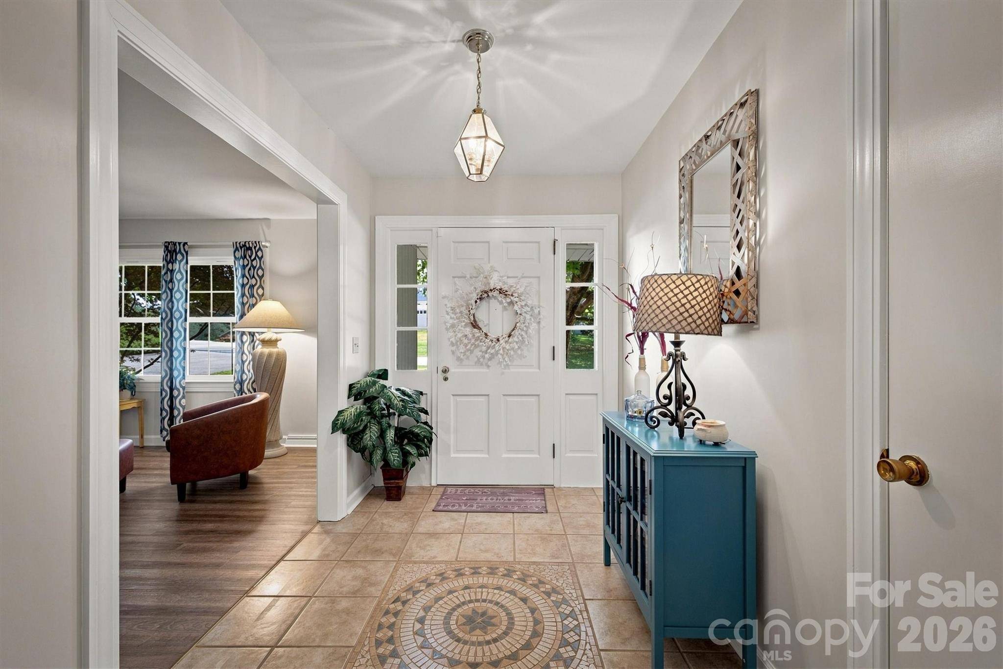 1009 Randolph CIR SE, Lenoir, NC 28645