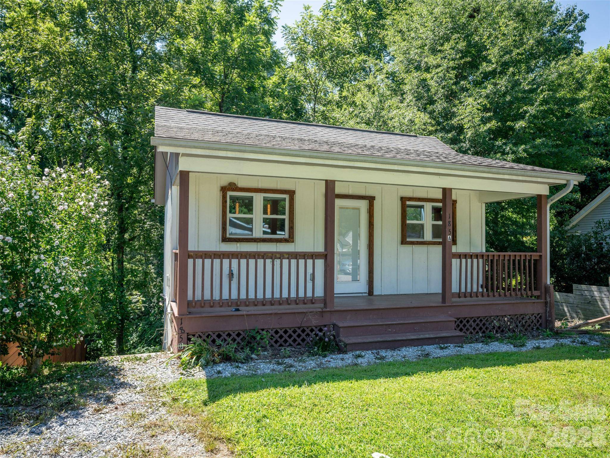 185 Duckworth AVE, Brevard, NC 28712