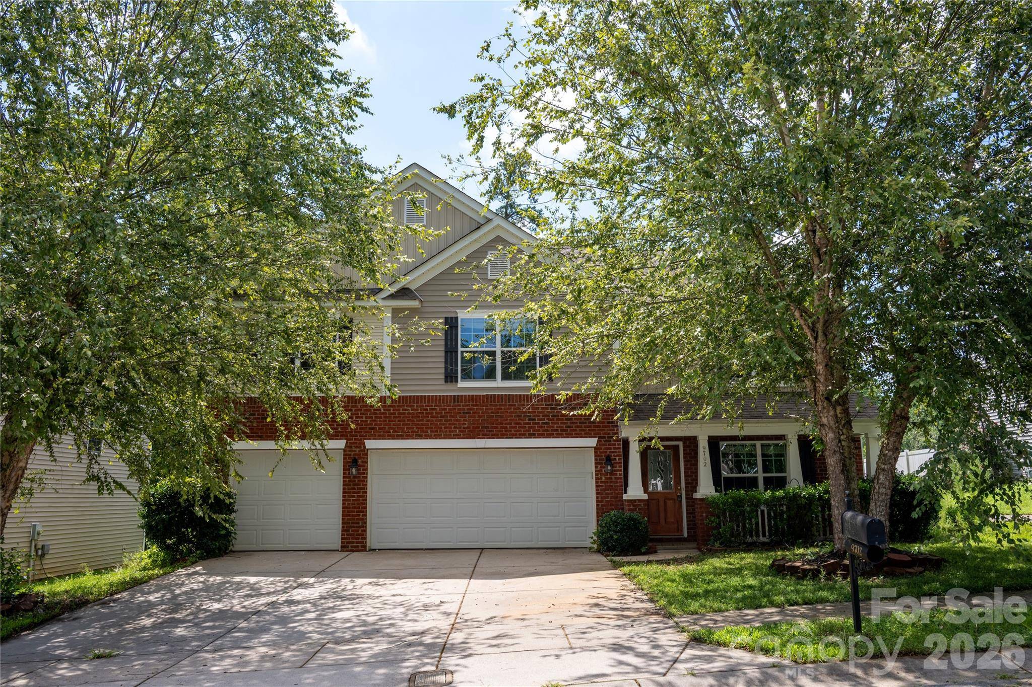 9702 Pond Vista CT, Charlotte, NC 28216