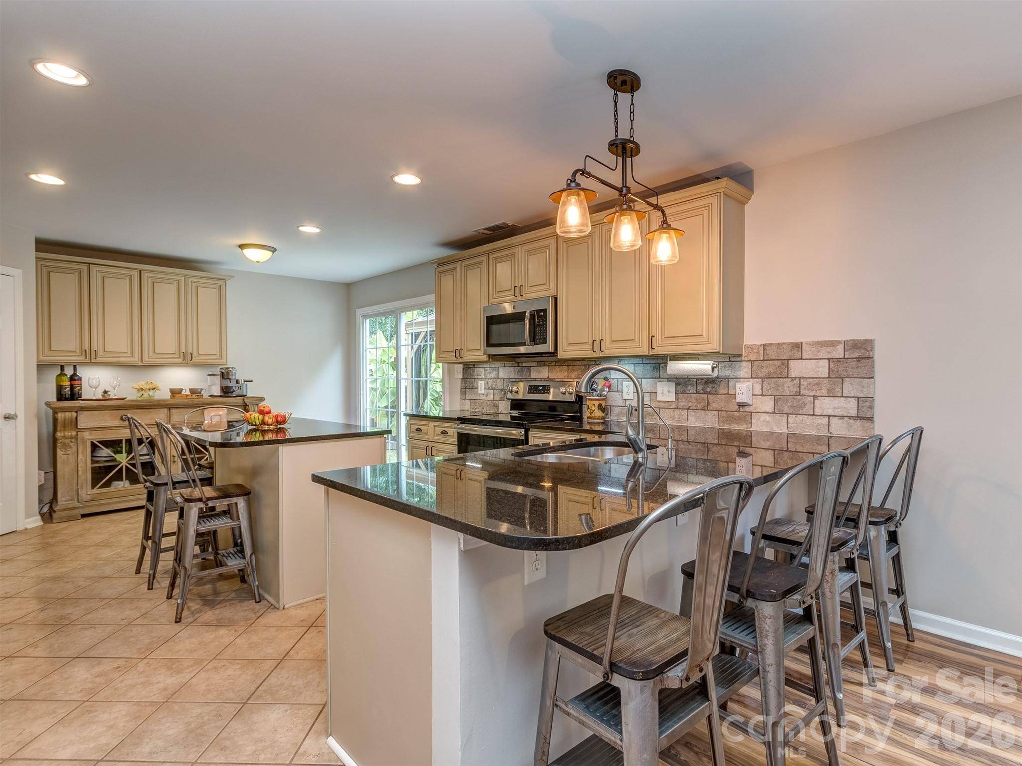 10326 Haddington DR NW, Charlotte, NC 28269