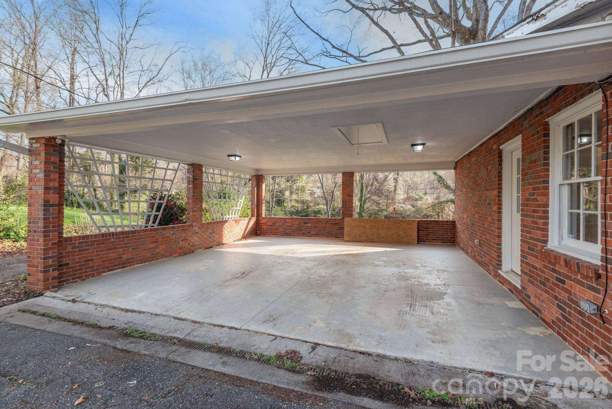 624 Brentwood CT, Winston Salem, NC 27104