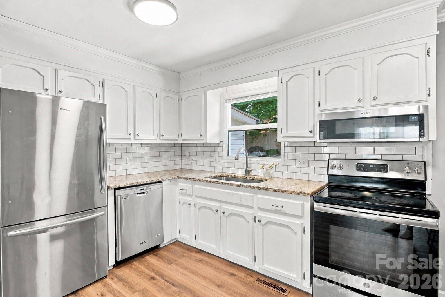 100 W Nims AVE, Mount Holly, NC 28120