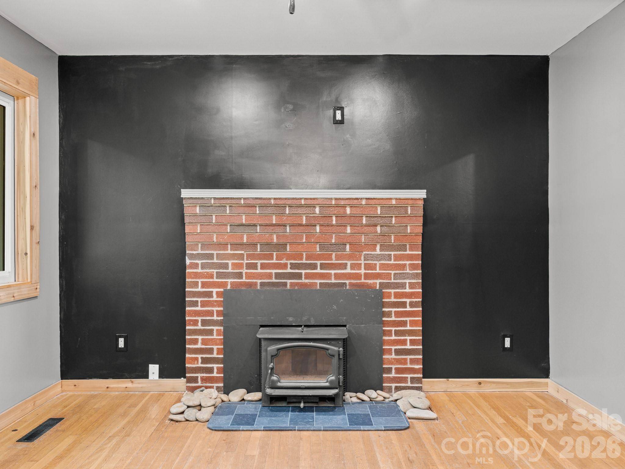 10 Monte Vista CIR, Candler, NC 28715