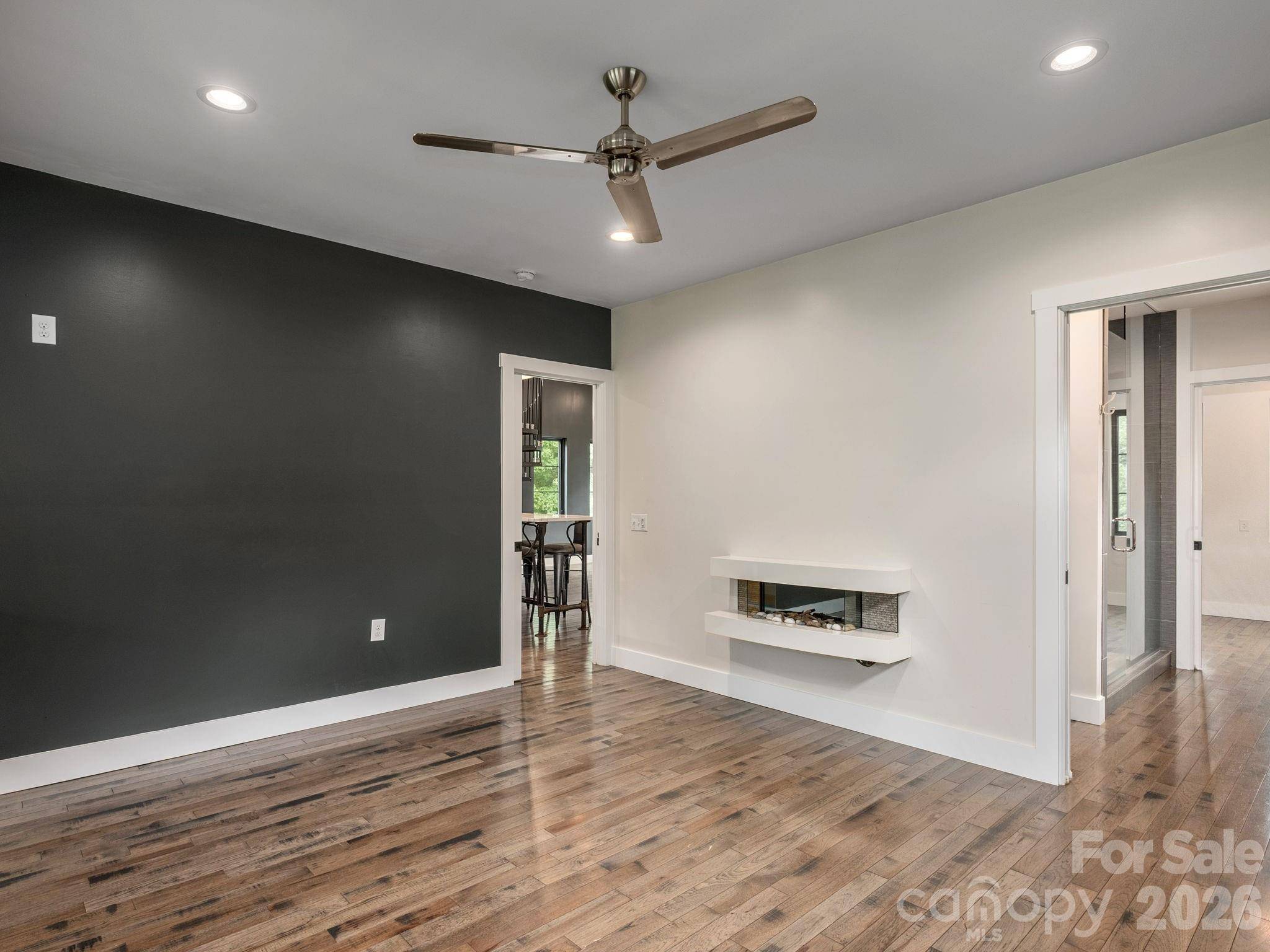 364 Hallelujah Hill LN, Columbus, NC 28722