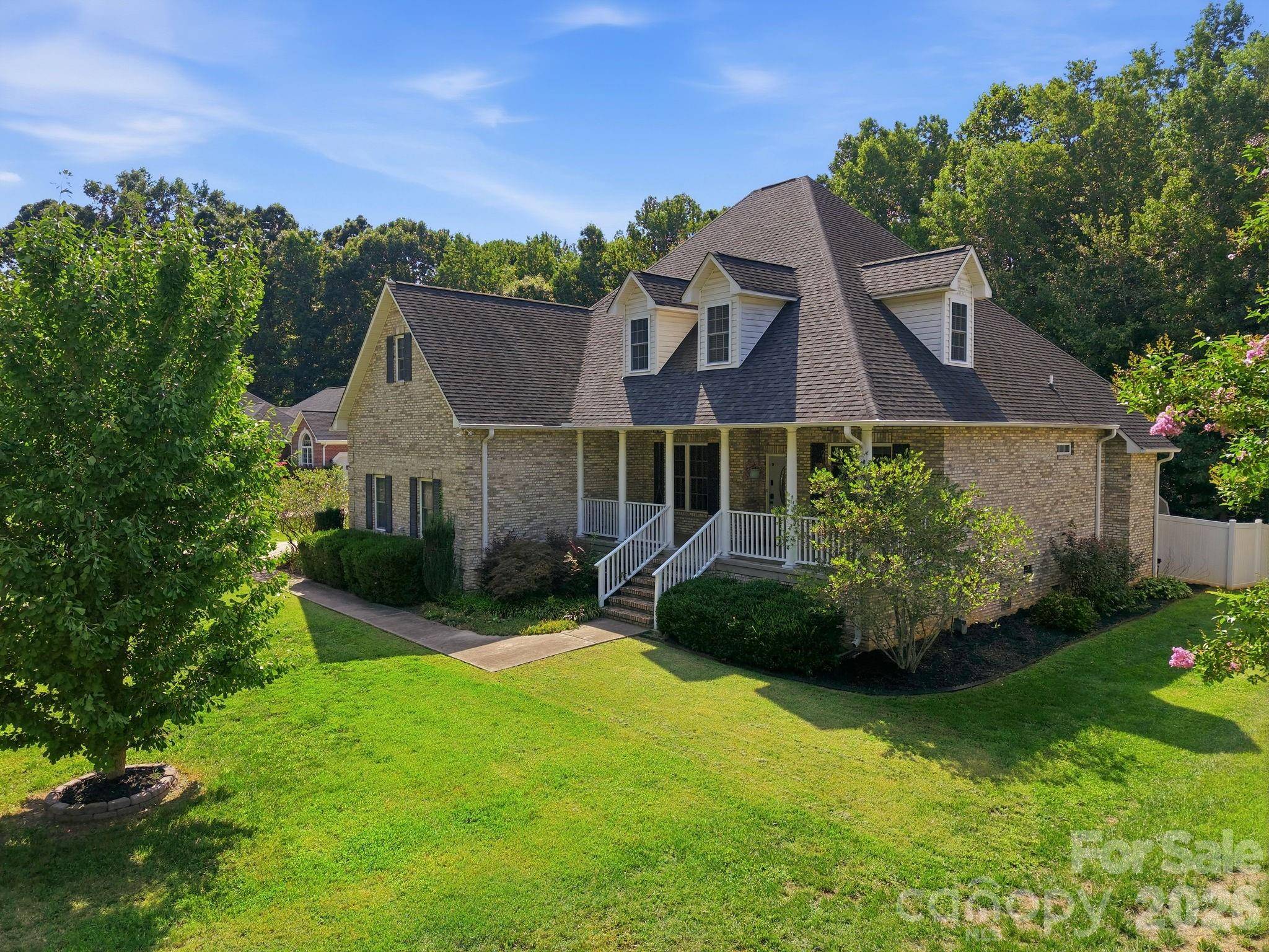 421 De Lara CIR, Salisbury, NC 28146